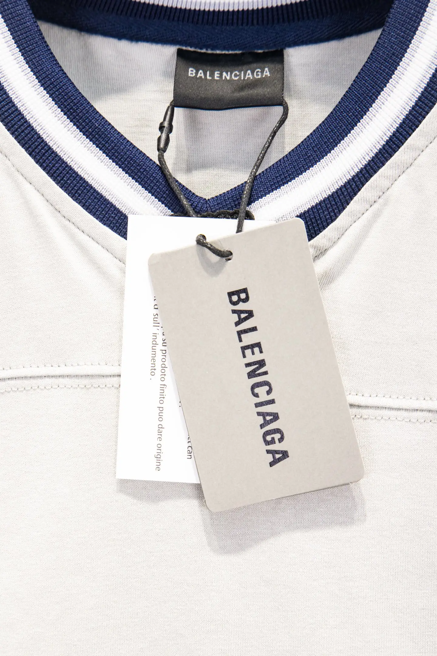 Oversized Embroidered Jersey Long-Sleeve T-Shirt D15922938 — view 9