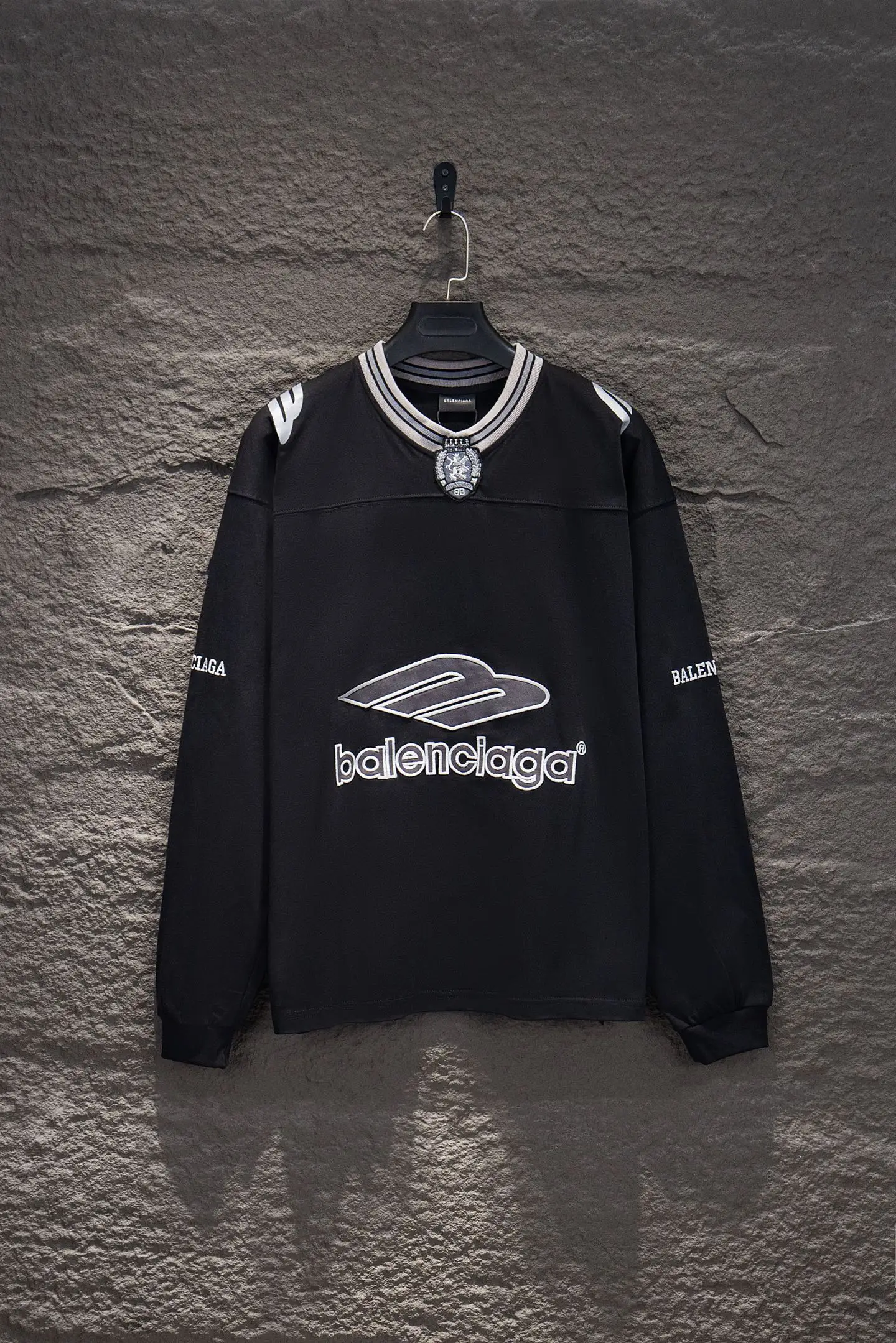 Oversized Logo-Embroidered Jersey T-Shirt D15922937 — view 2