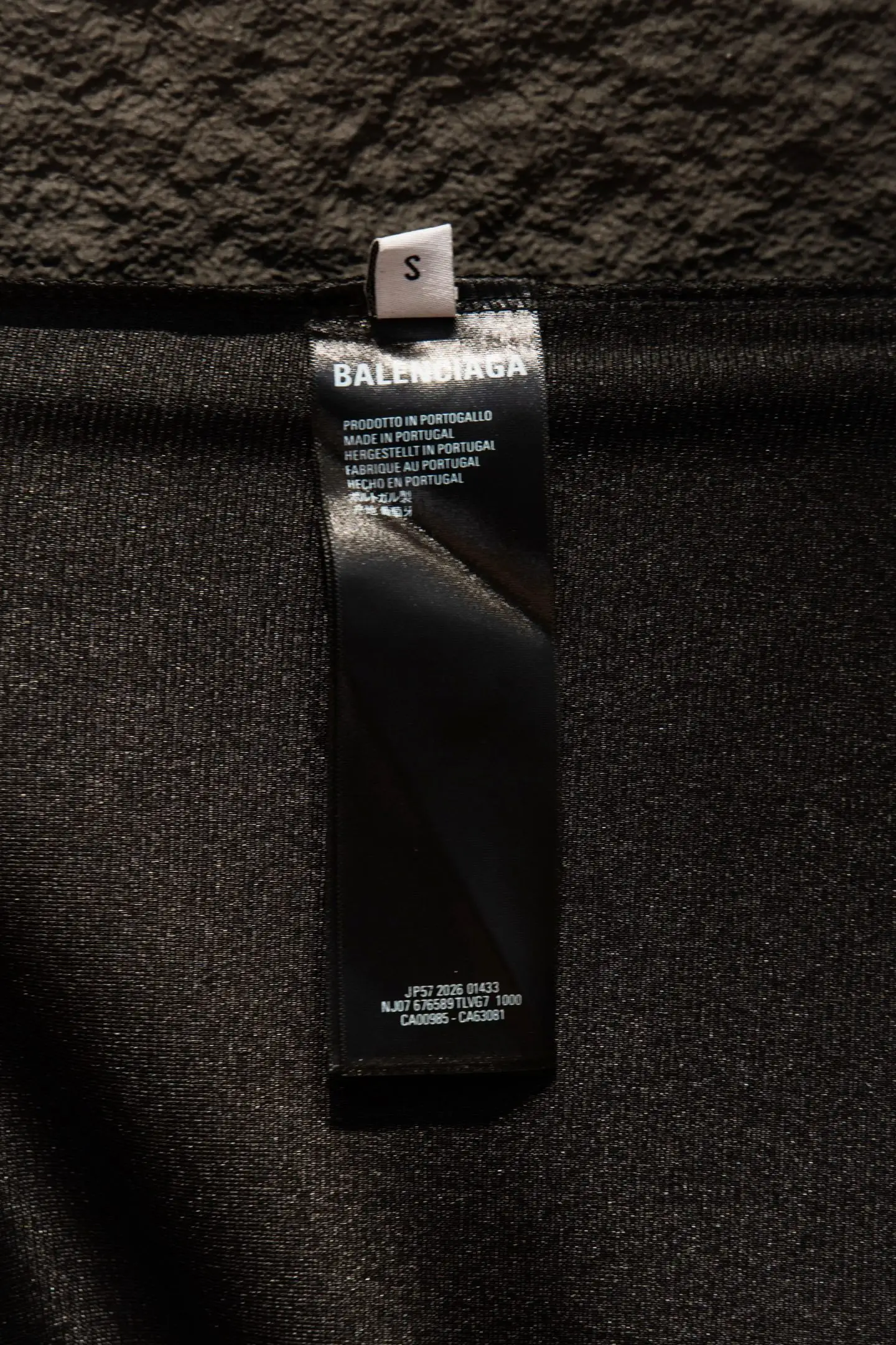 Oversized Paneled Logo Jersey Top D13922965 — view 9