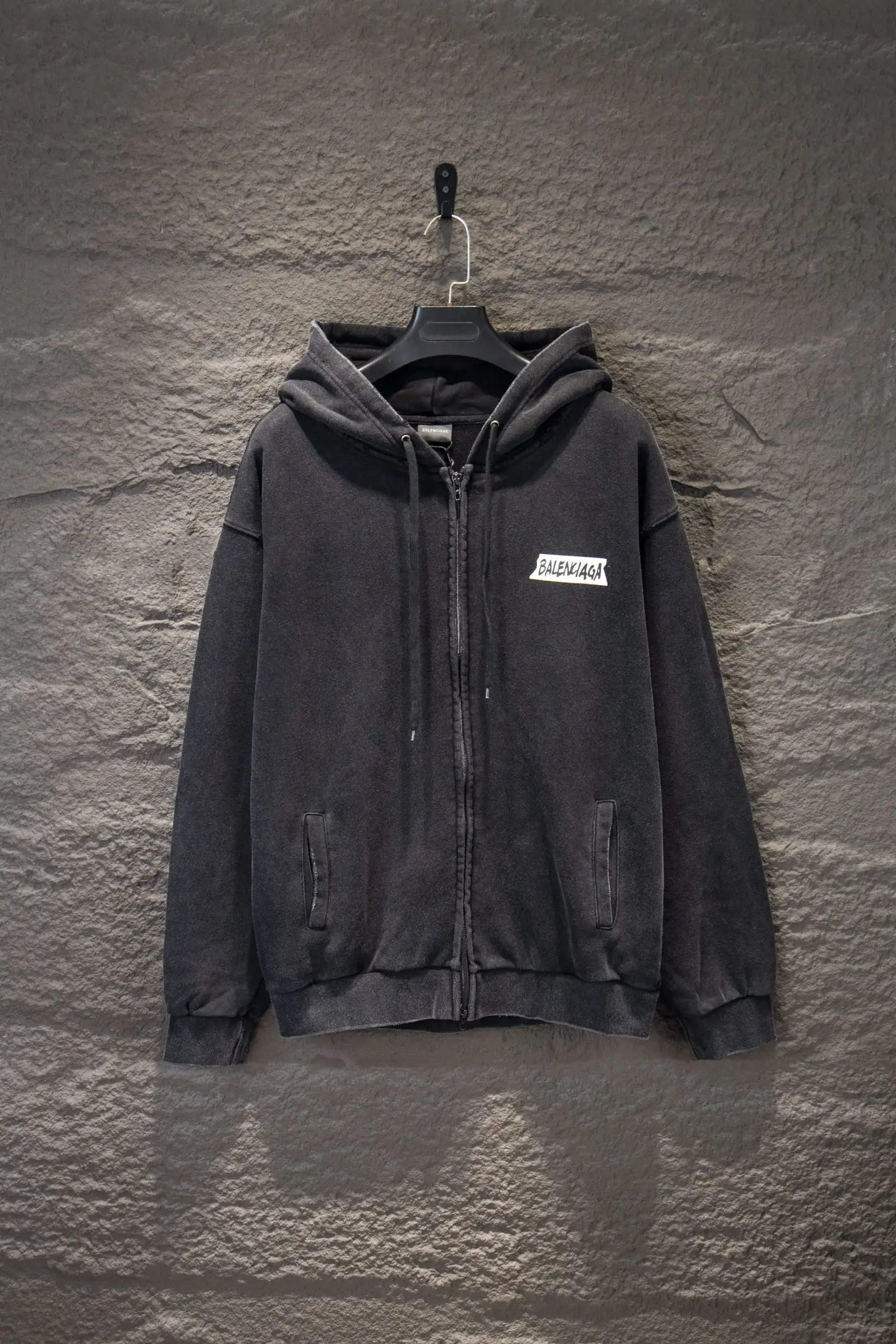 Tape Logo Distressed Zip-Up Hoodie D22922915