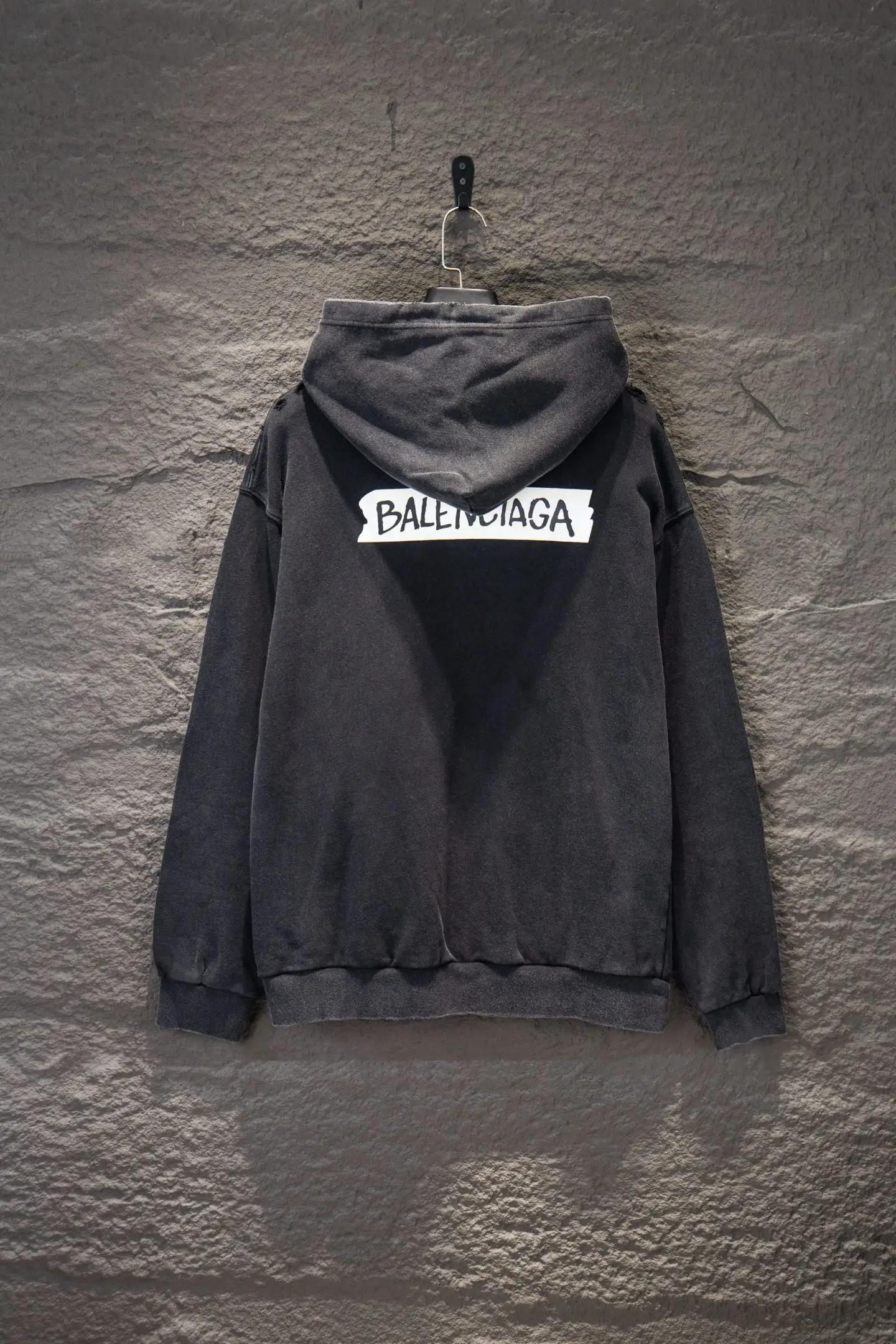 Tape Logo Distressed Zip-Up Hoodie D22922915 — view 2