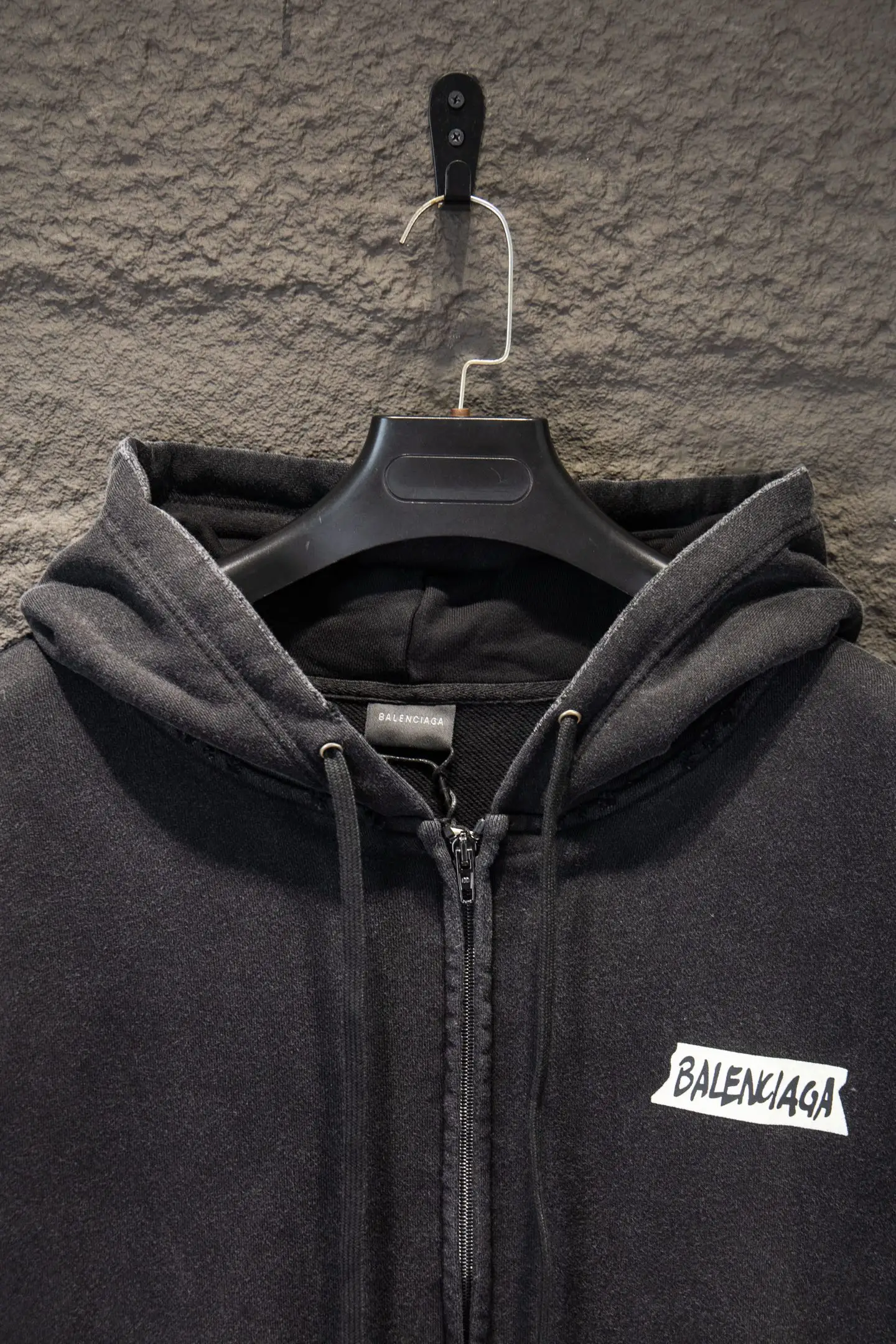 Tape Logo Distressed Zip-Up Hoodie D22922915 — view 3