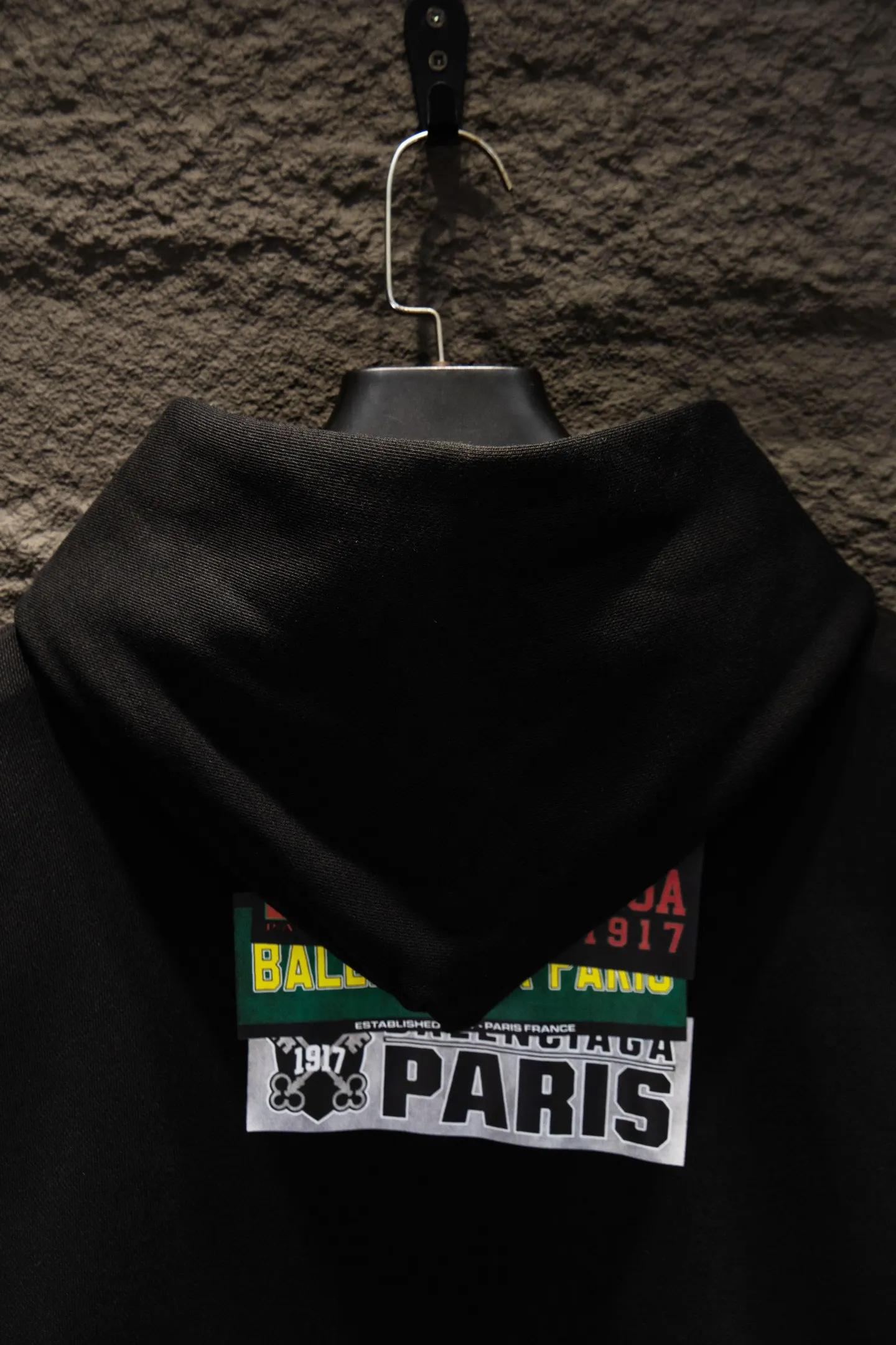 Oversized Graphic Logo Hoodie D18922963 — view 7