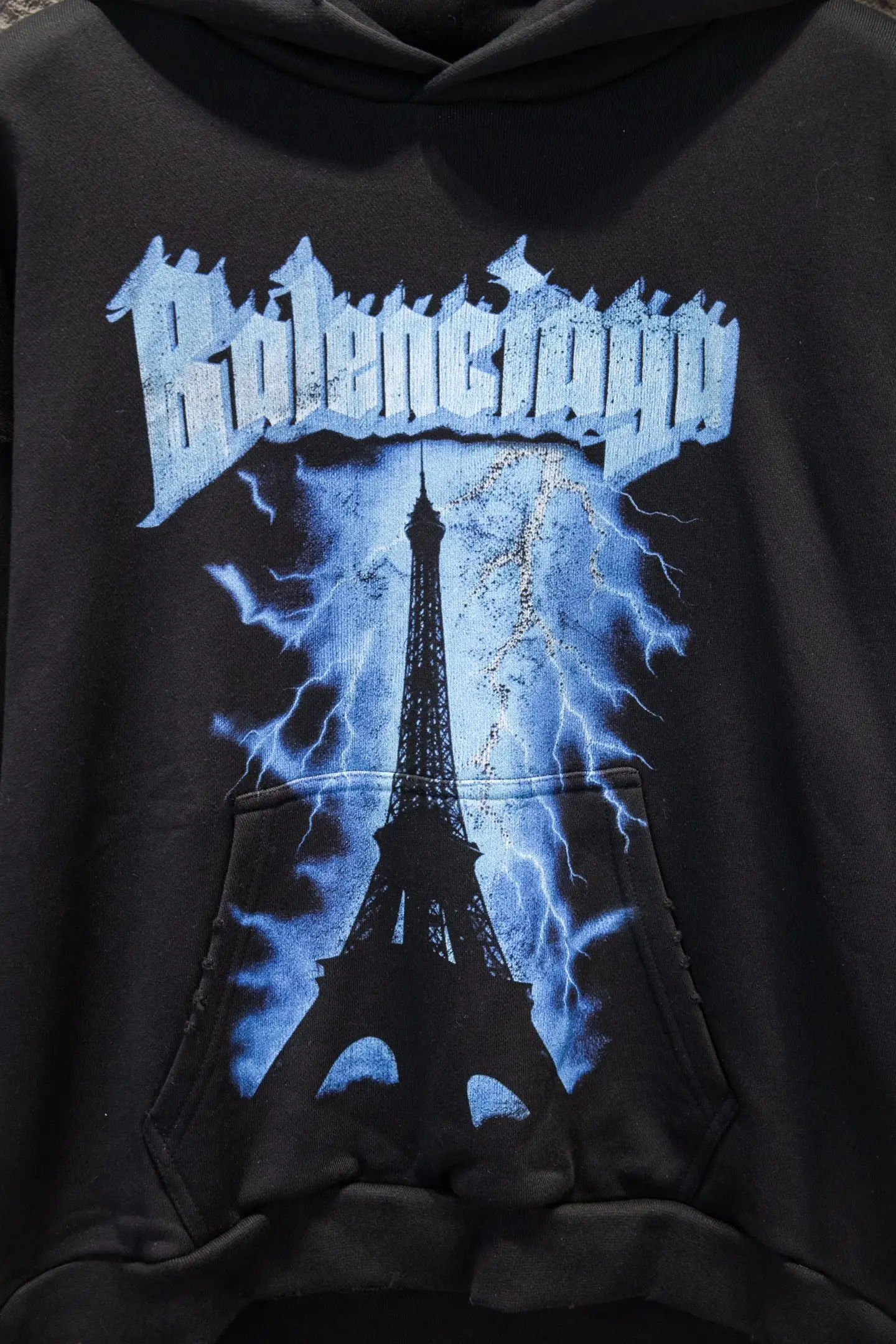 Eiffel Tower Lightning Oversized Hoodie D19522951 — view 4