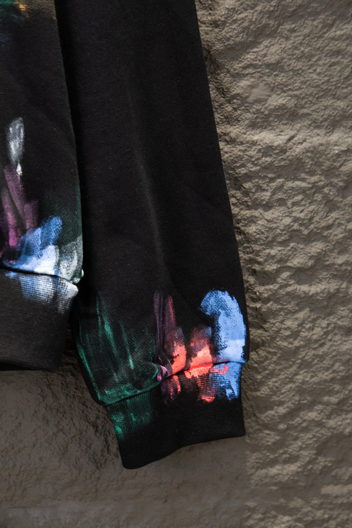 Graffiti Embroidered Oversized Hoodie D19522914 — view 4