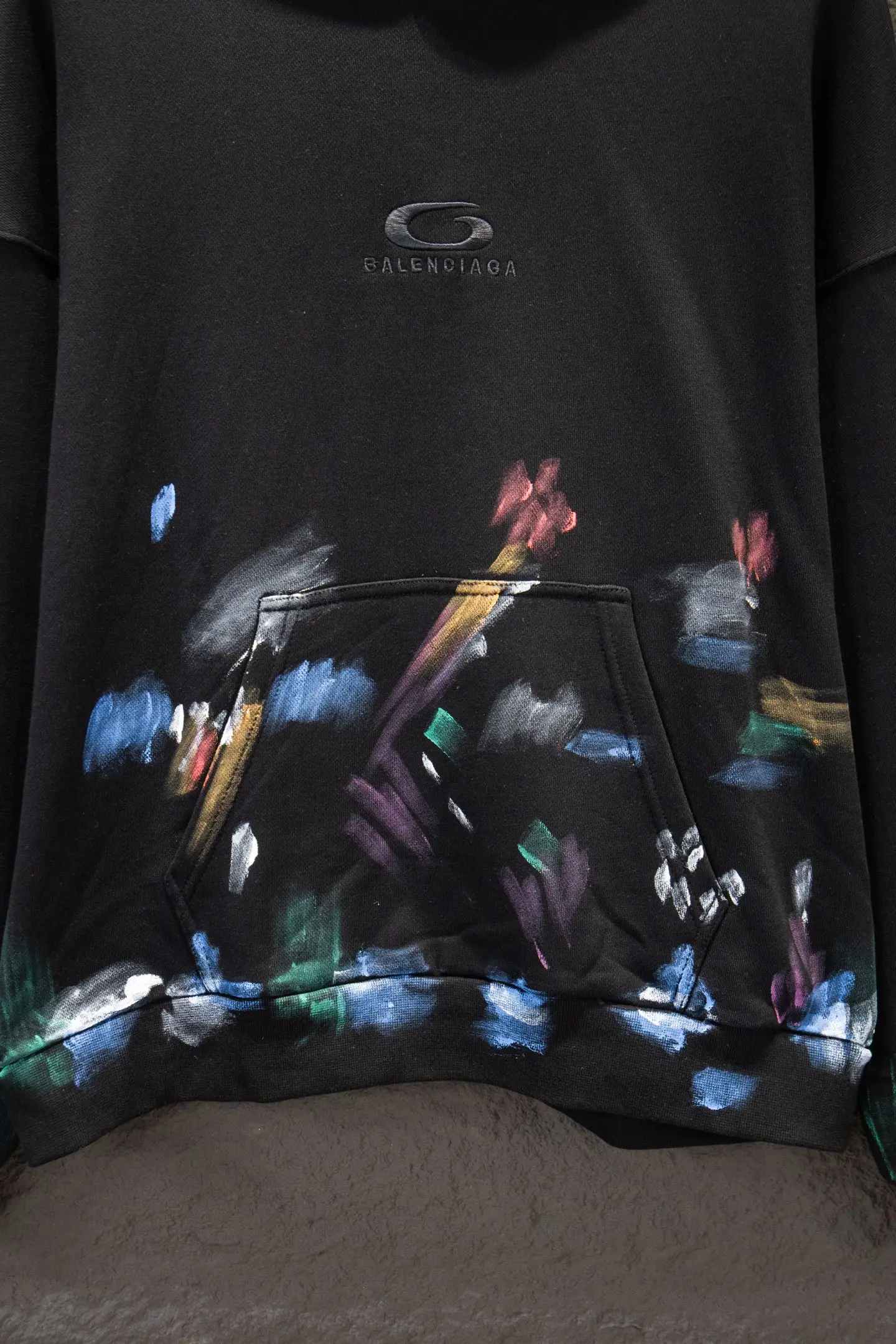 Graffiti Embroidered Oversized Hoodie D19522914 — view 6
