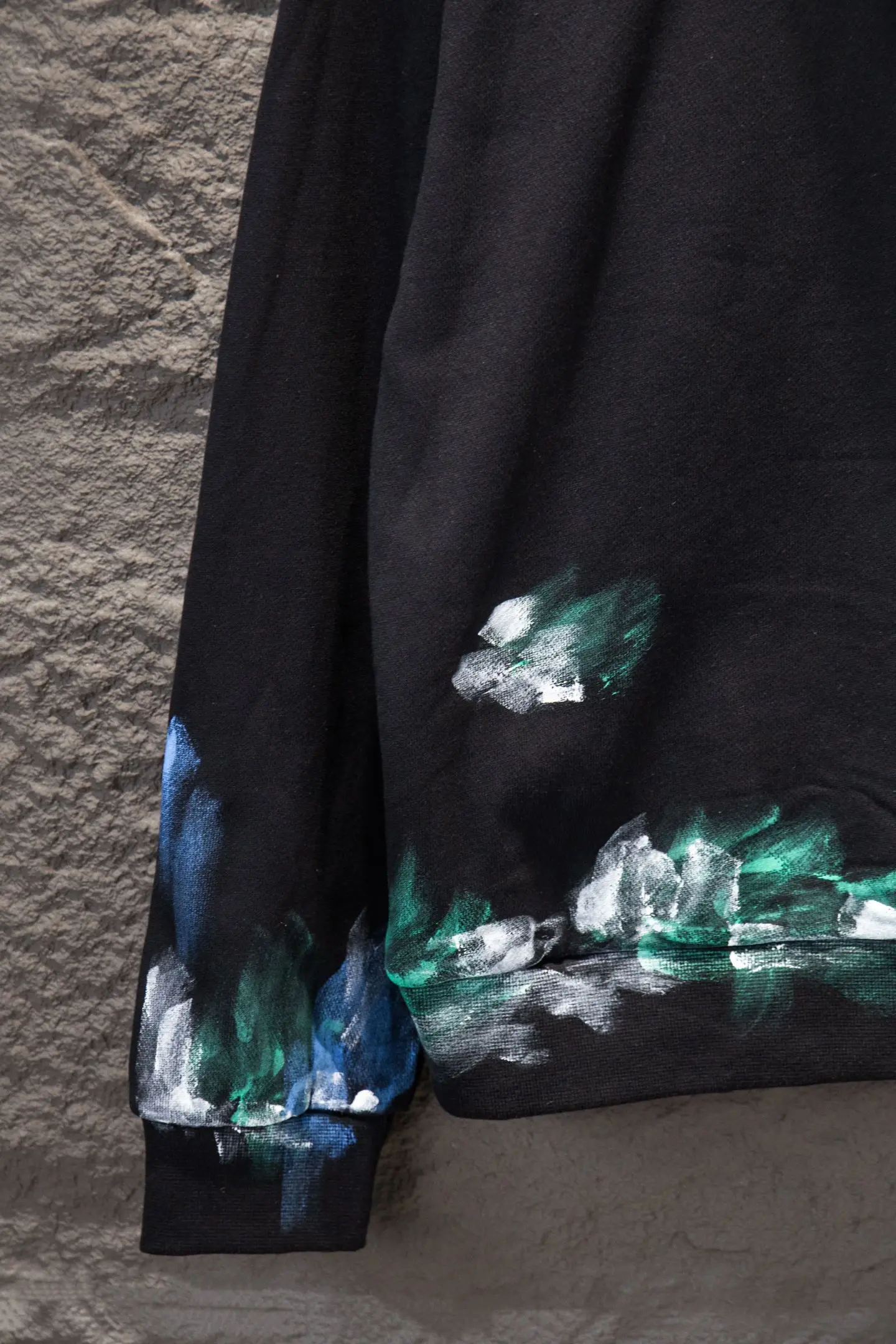 Graffiti Embroidered Oversized Hoodie D19522914 — view 8