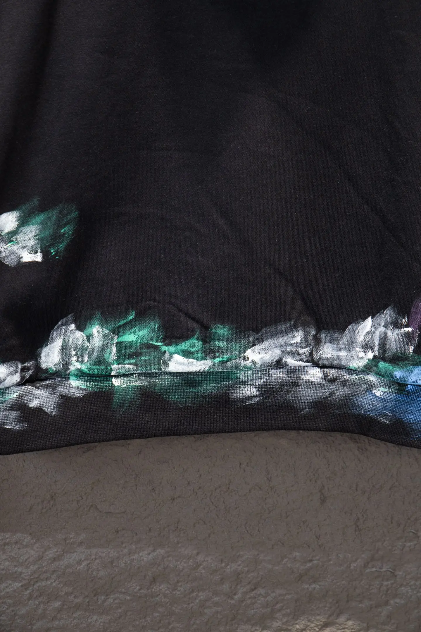 Graffiti Embroidered Oversized Hoodie D19522914 — view 10