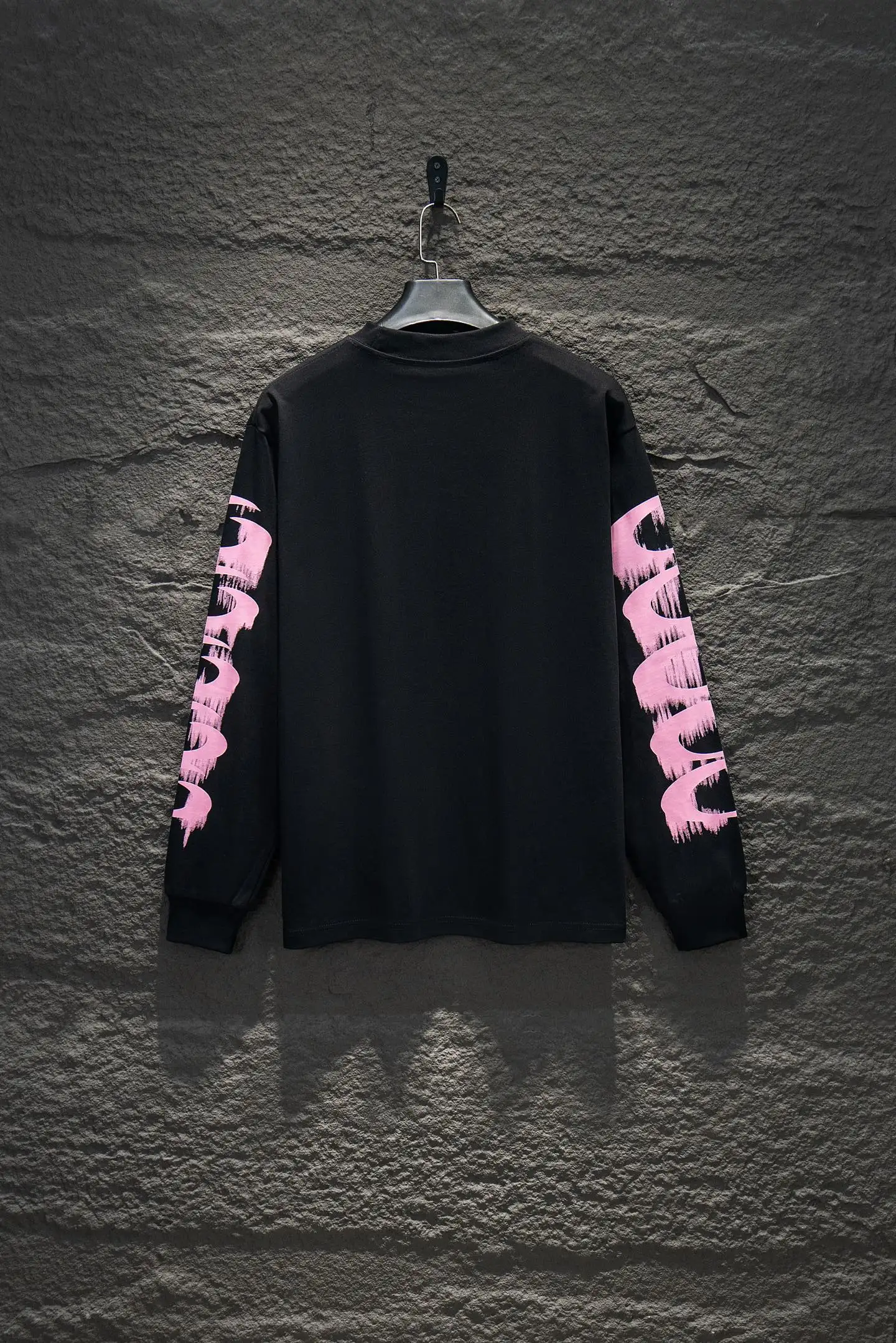 Oversized Embroidered Long-Sleeve T-Shirt D14922960 — view 2
