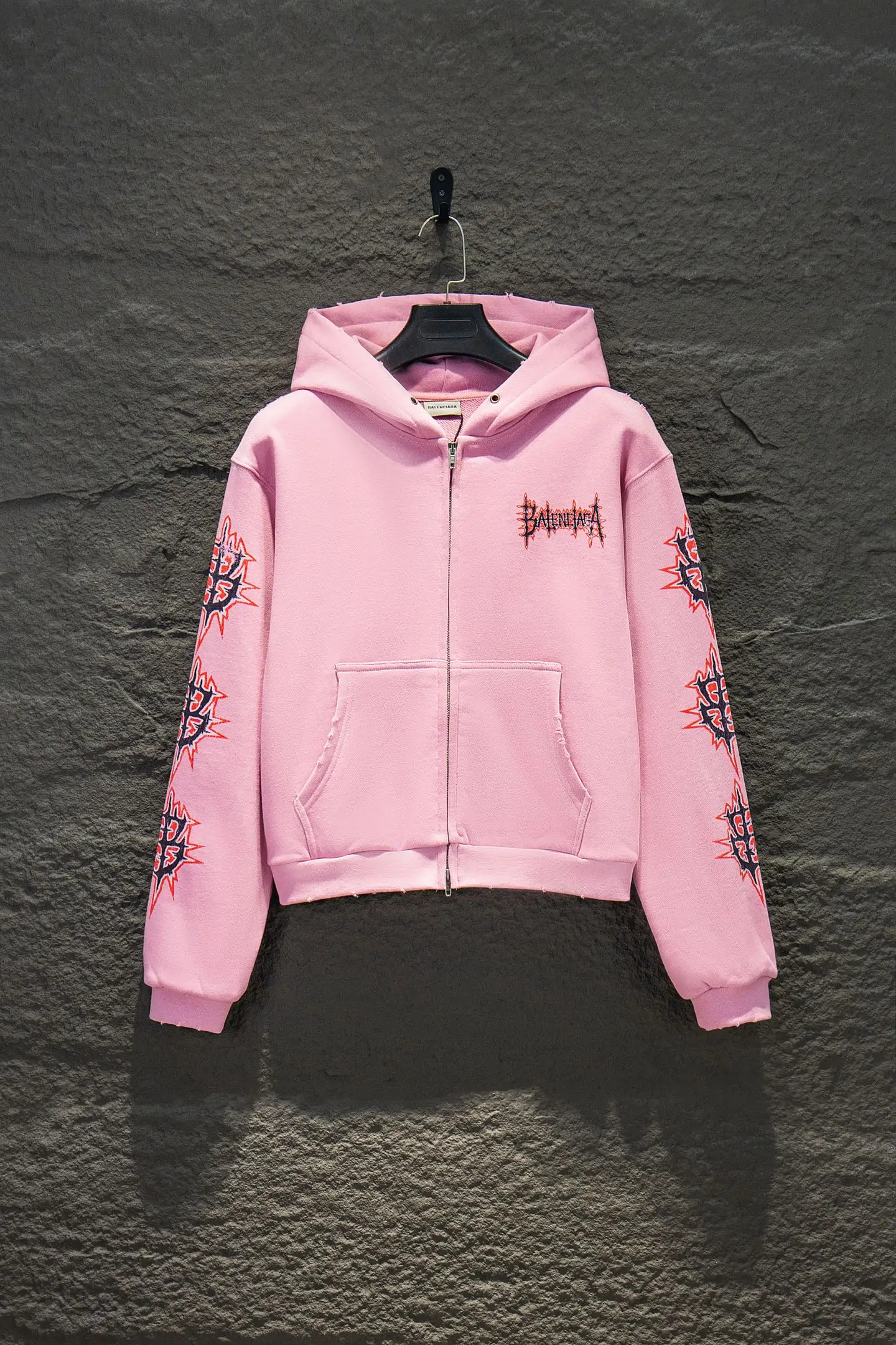 Distressed Graphic Zip-Up Hoodie D22522903