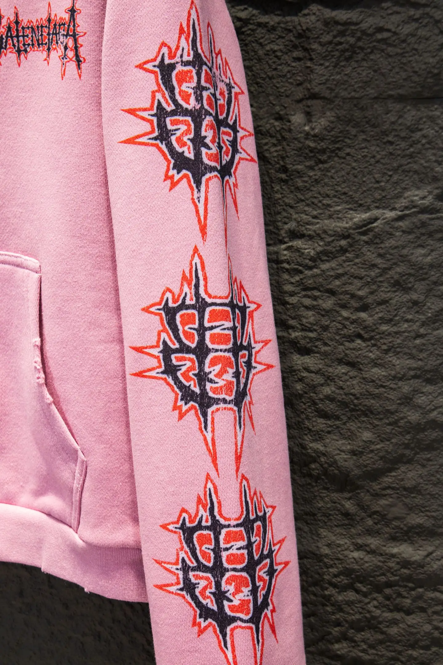 Distressed Graphic Zip-Up Hoodie D22522903 — view 6