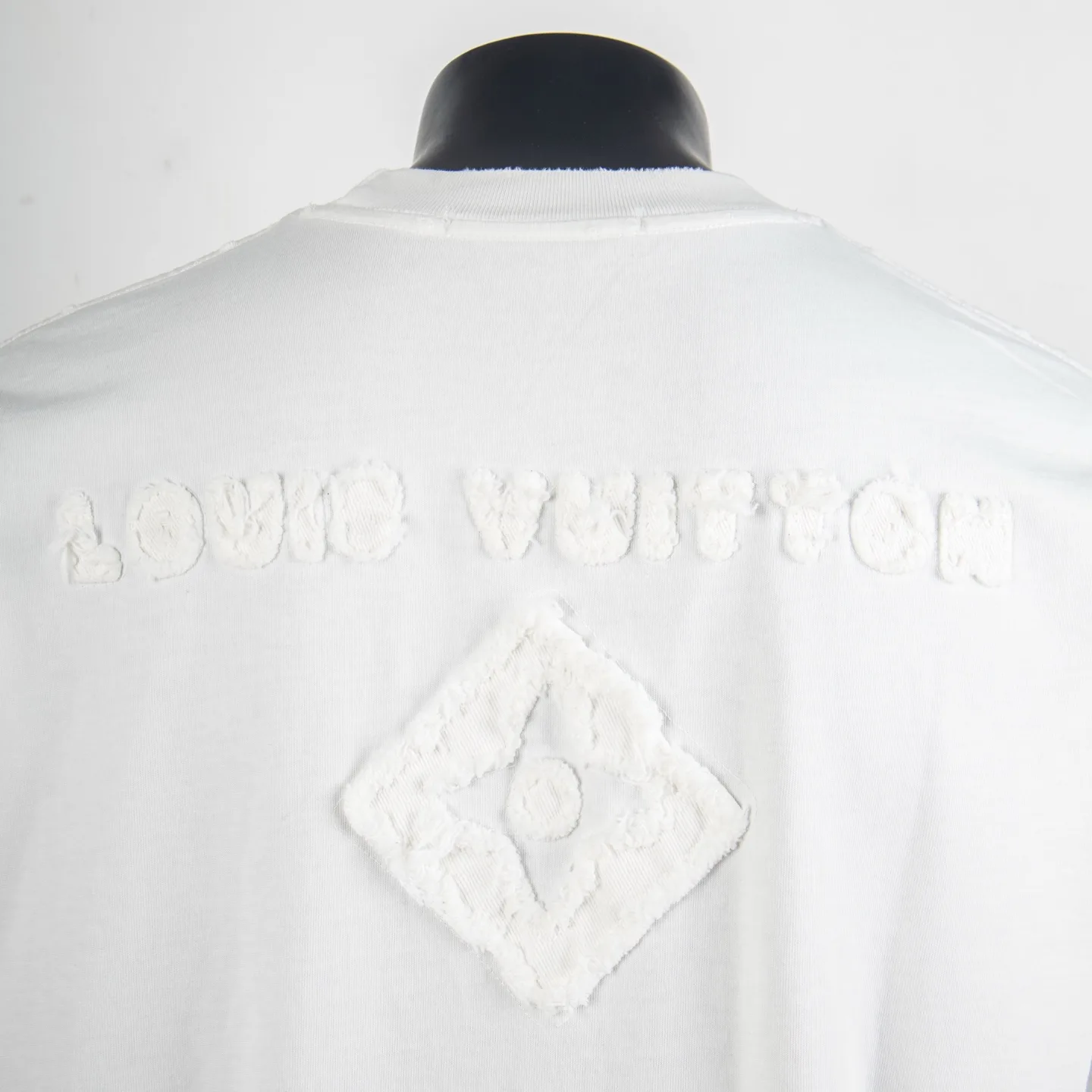 Logo Appliqué Distressed Cotton T-Shirt D12915048 — view 6