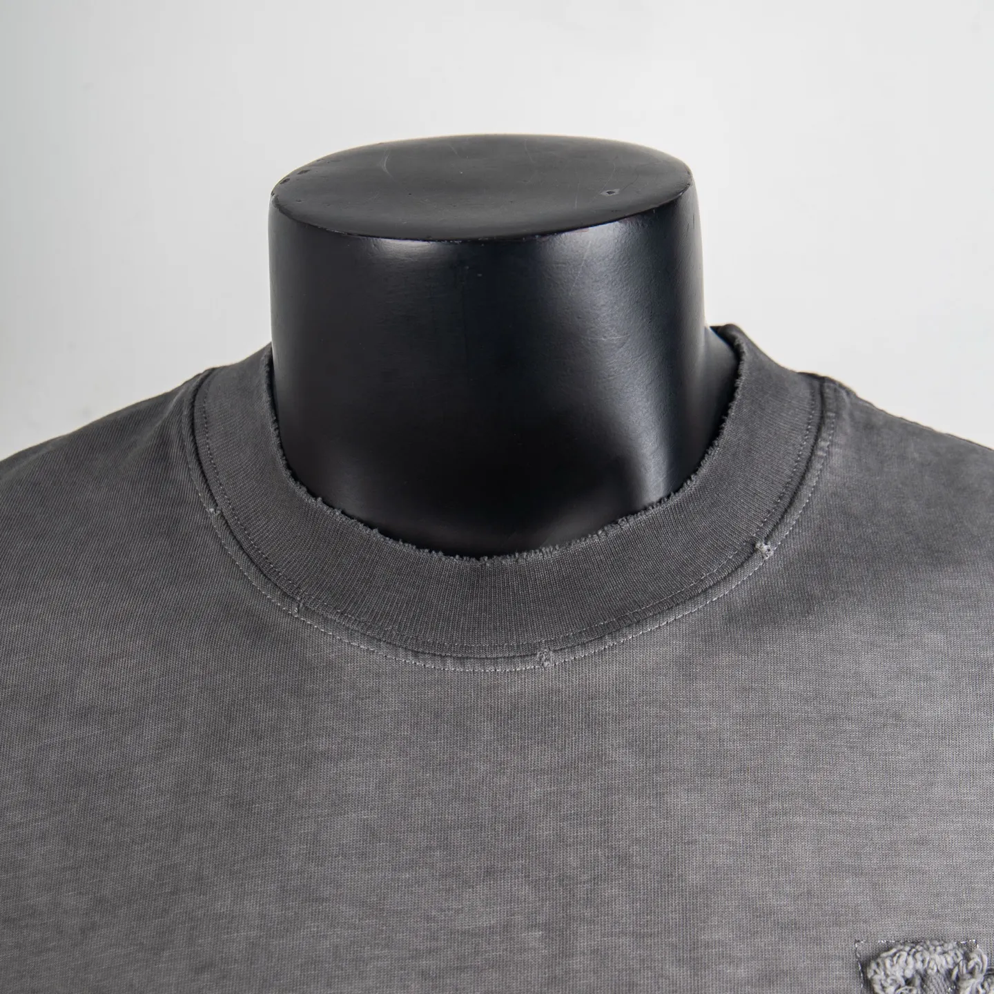 Embroidered Logo Appliqué Cotton T-Shirt D12915047 — view 3