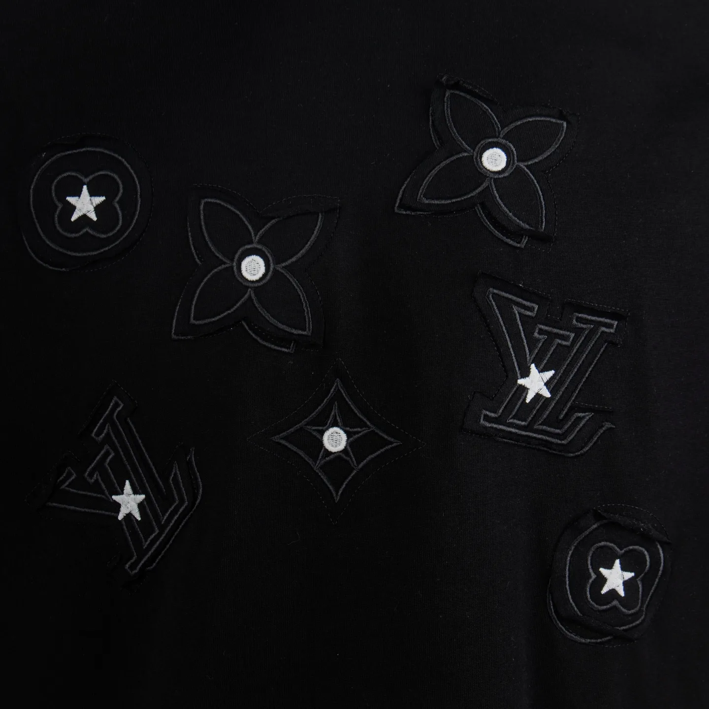 Embroidered Patch Distressed Cotton T-Shirt D12515041 — view 5