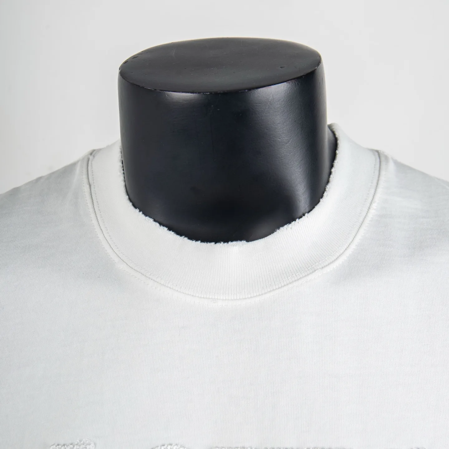 Embroidered Sequin Logo Cotton T-Shirt D12915040 — view 3