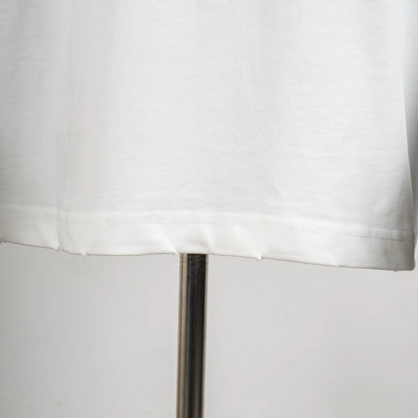Embellished Logo Cotton T-Shirt D12515038 — view 8