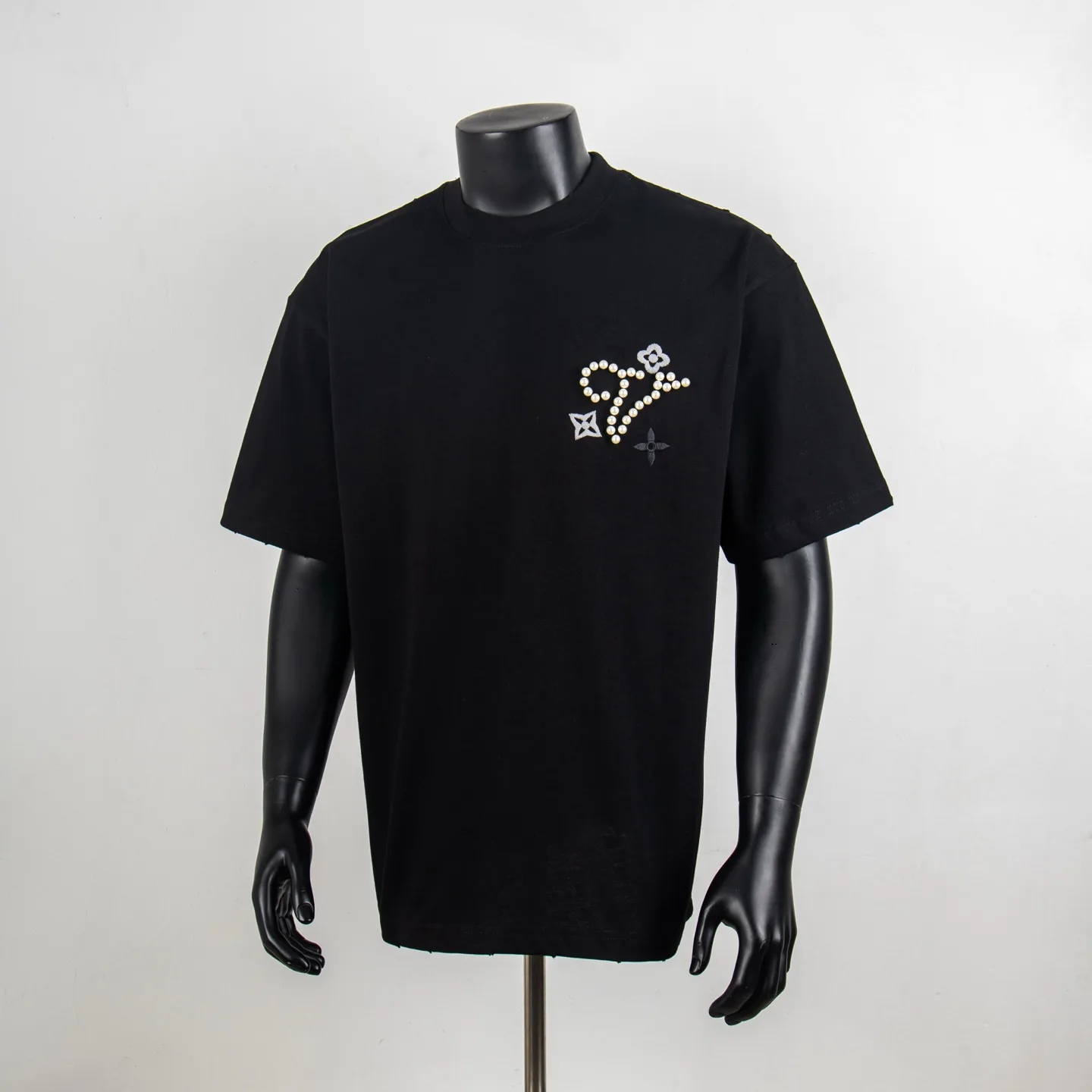 Embellished Monogram Flower Cotton T-Shirt D12515037