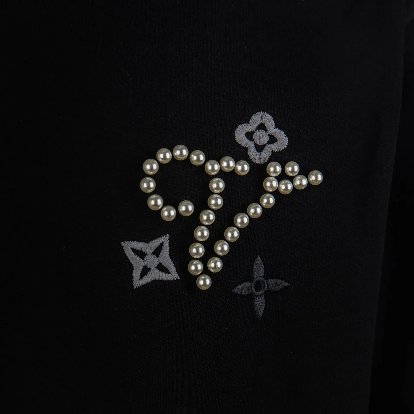 Embellished Monogram Flower Cotton T-Shirt D12515037 — view 5