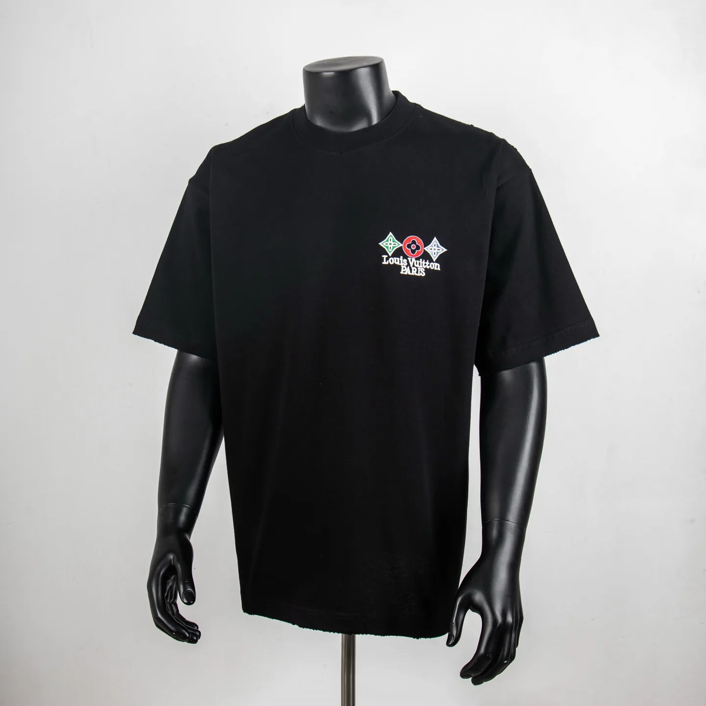 Embroidered Monogram Badge Cotton T-Shirt D12515033