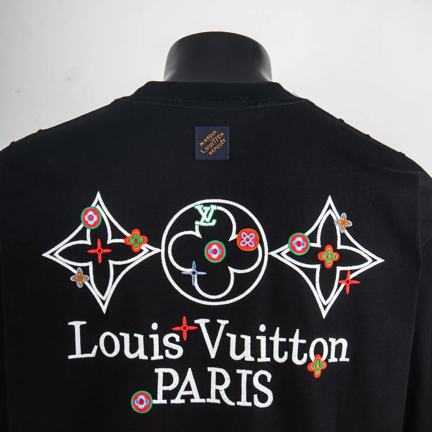 Embroidered Monogram Badge Cotton T-Shirt D12515033 — view 4