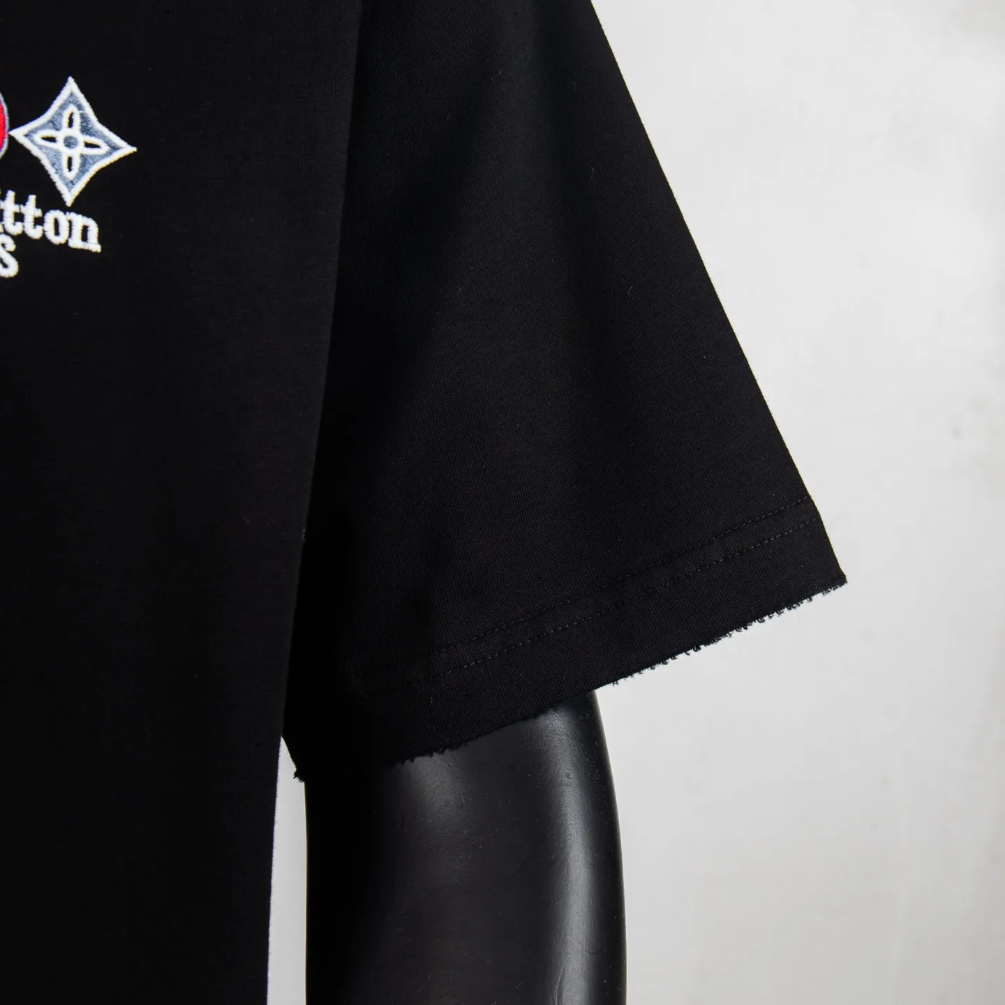 Embroidered Monogram Badge Cotton T-Shirt D12515033 — view 7