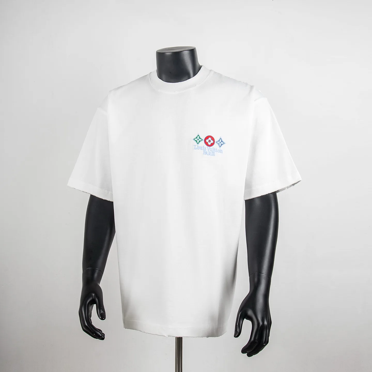 Embroidered Monogram Badge Cotton T-Shirt D12515034