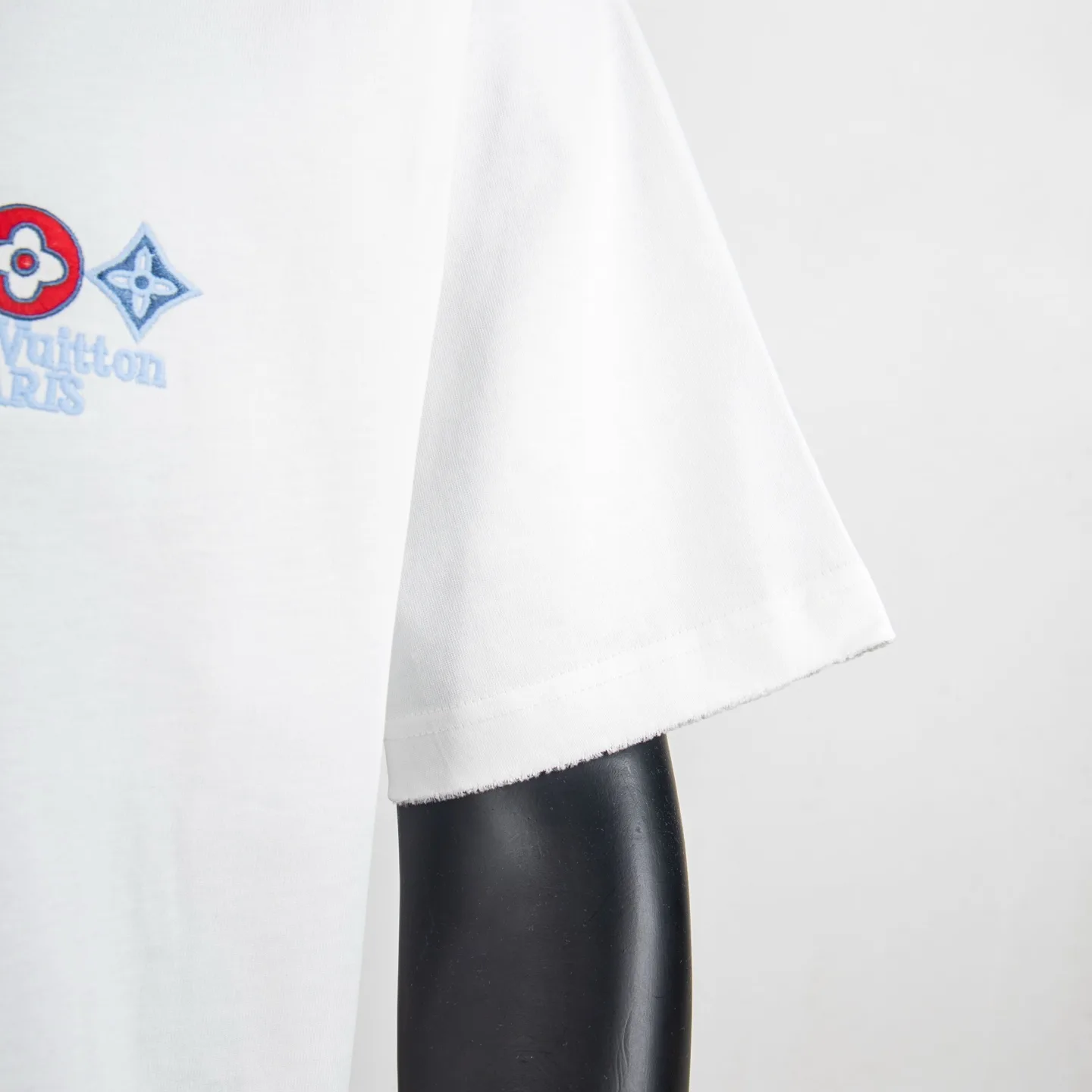 Embroidered Monogram Badge Cotton T-Shirt D12515034 — view 7