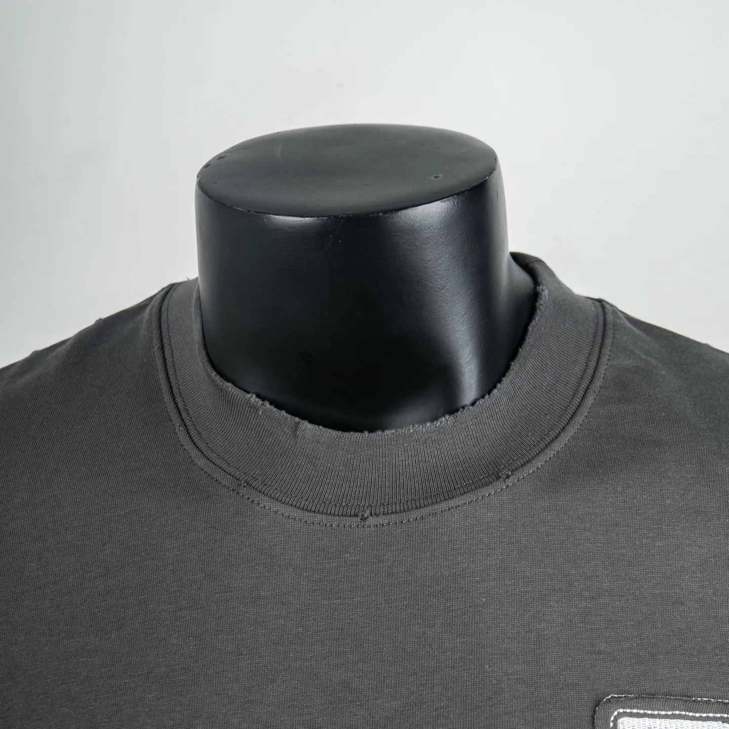 Embroidered Distressed Cotton T-Shirt D12515016 — view 3