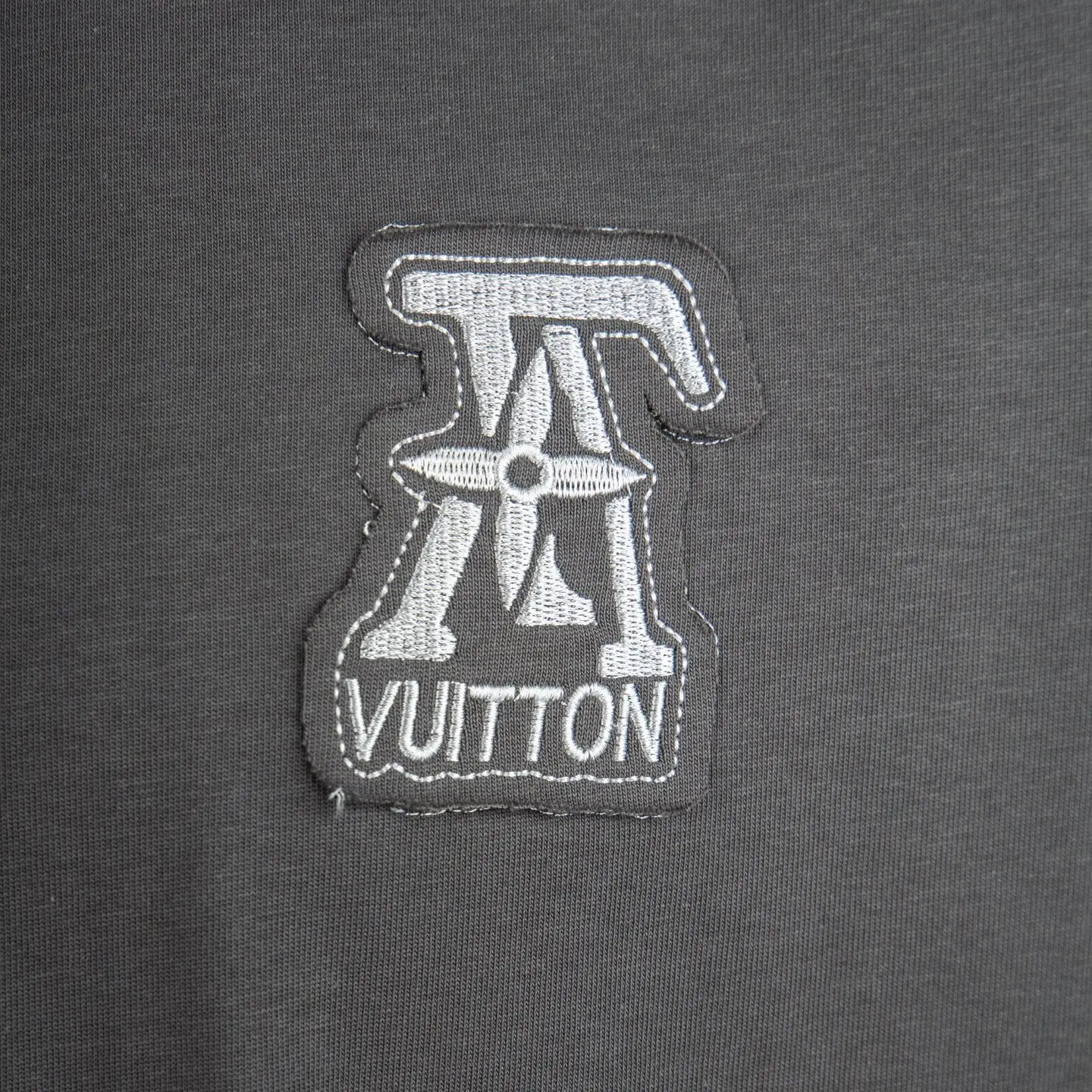 Embroidered Distressed Cotton T-Shirt D12515016 — view 4