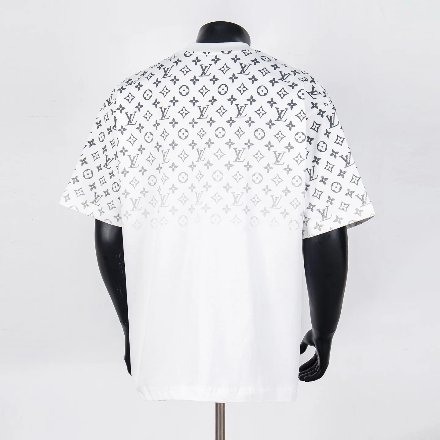 Monogram Gradient Print Cotton T-Shirt D11912290 — view 2
