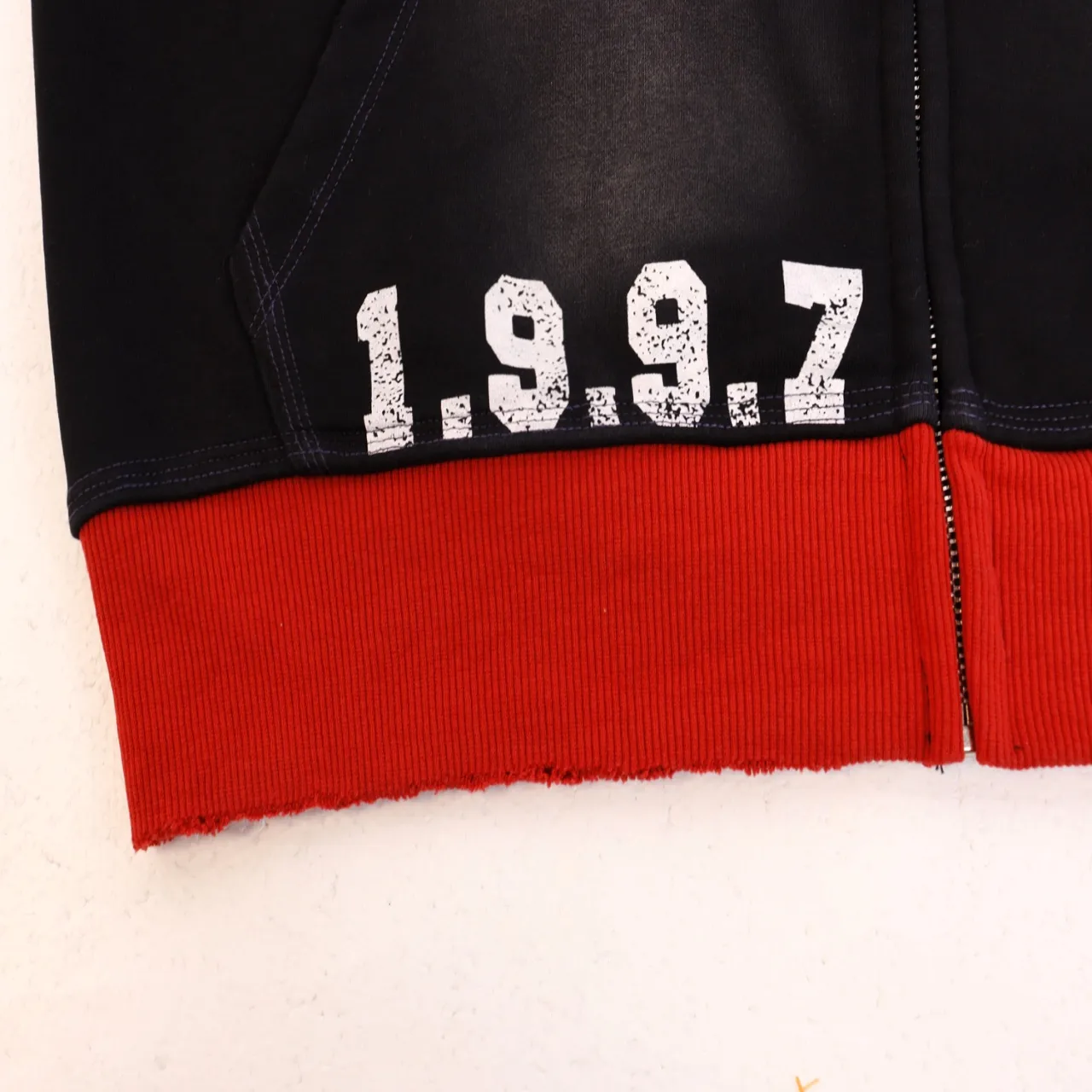 Graphic Print Zip-Up Hoodie D16511844 — view 4