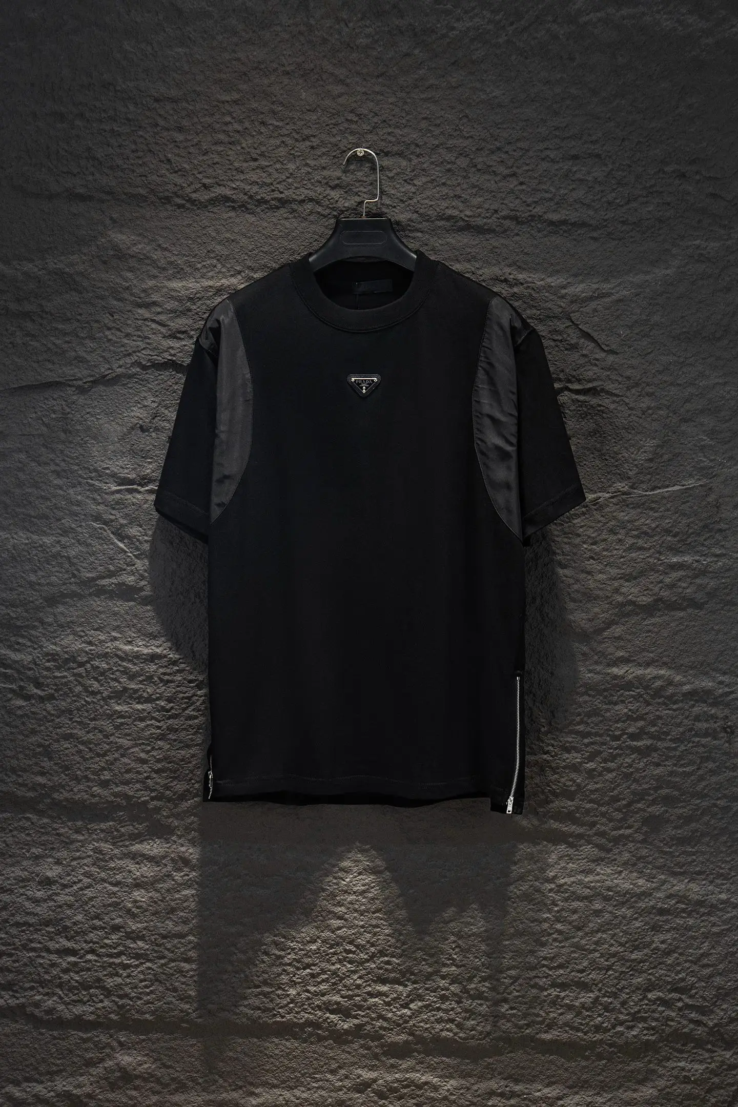 Logo-Appliqué Panelled Cotton T-Shirt D12515066
