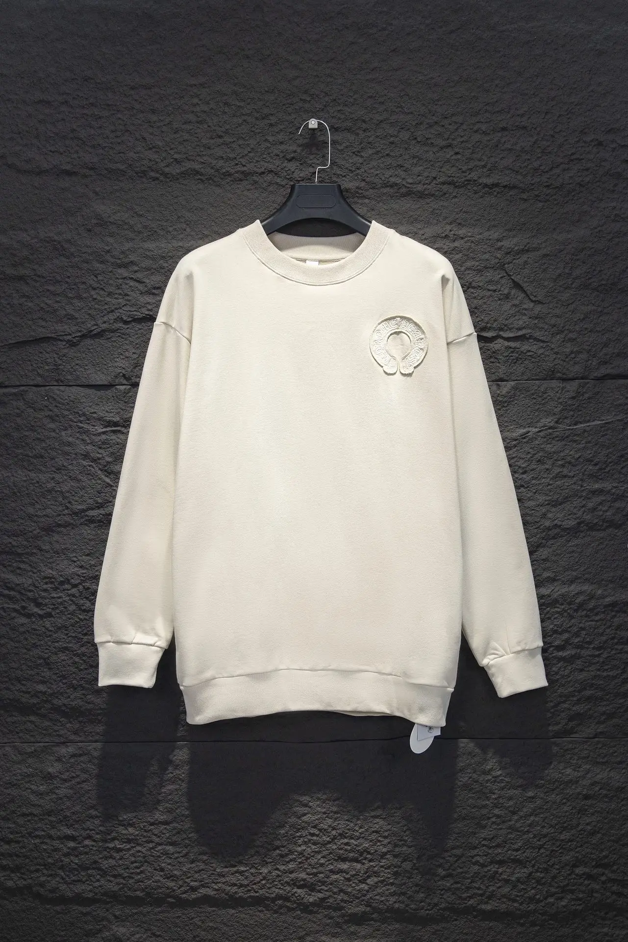 Embroidered Logo Oversized Crew-Neck Sweatshirt D16922992