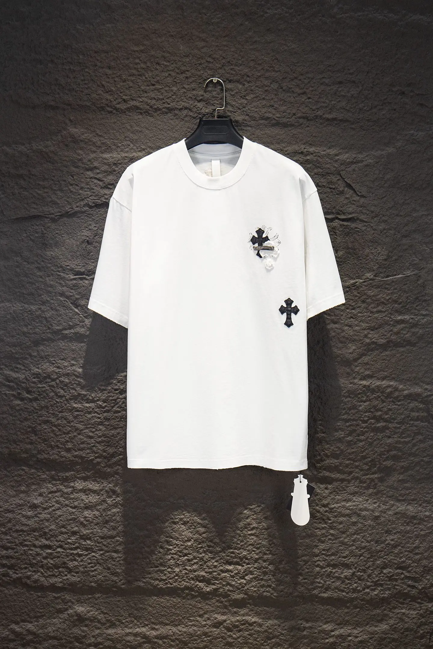 Oversized Distressed Cross Patch T-Shirt D14514962