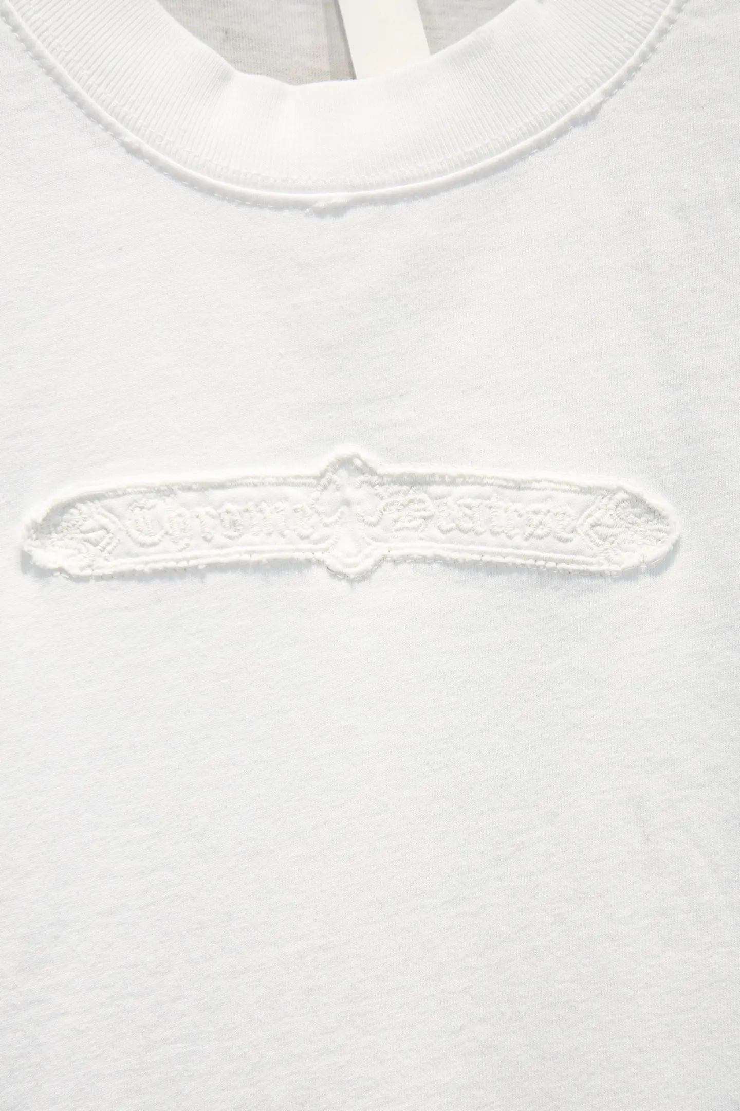 Distressed Embroidered Oversized T-Shirt D14514961 — view 4