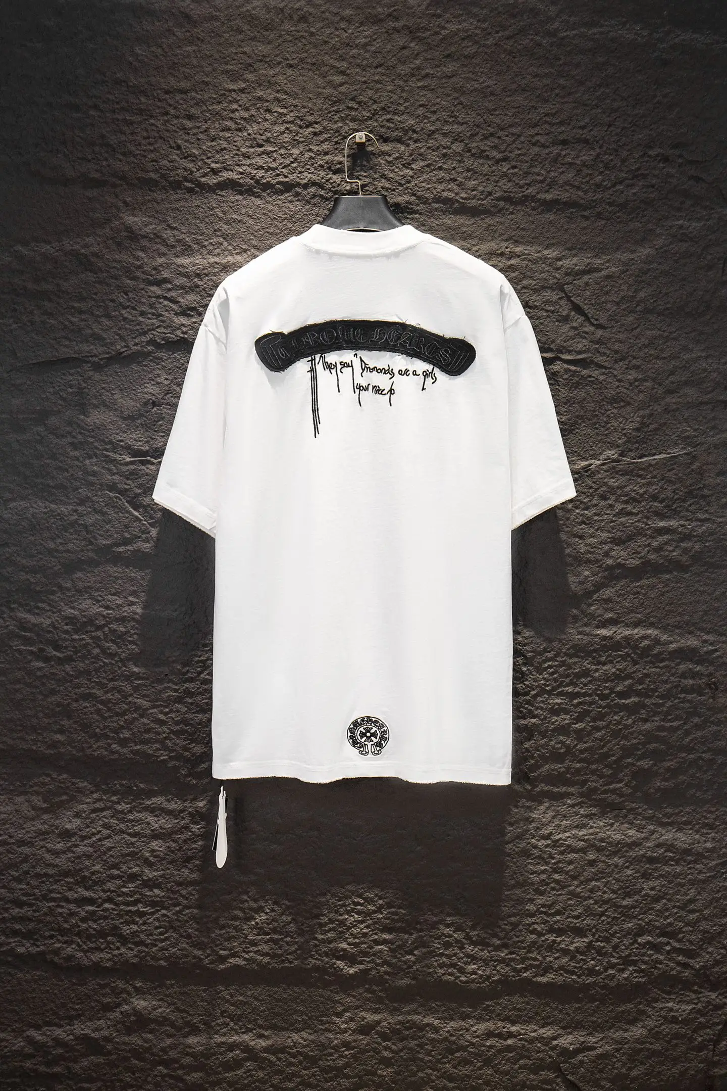 Embroidered Patch Oversized Cotton T-Shirt D13514956 — view 2