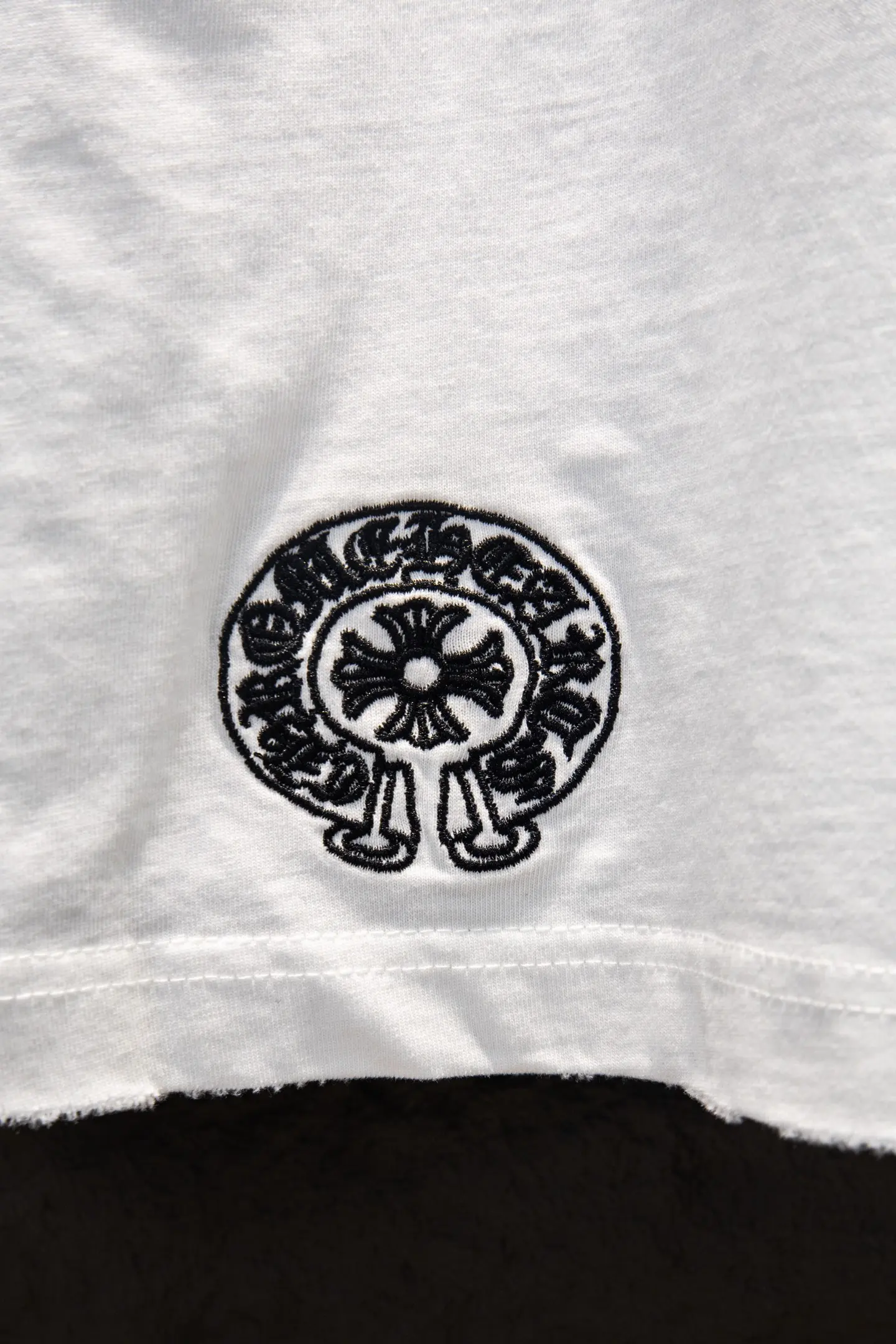 Embroidered Patch Oversized Cotton T-Shirt D13514956 — view 7