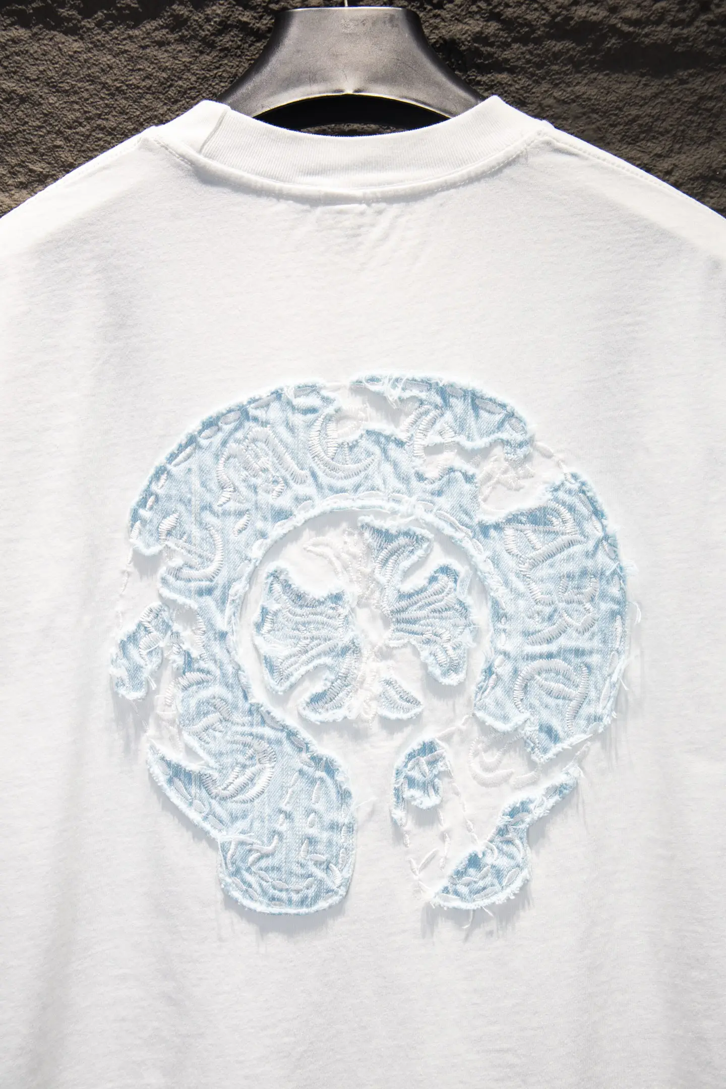 Embroidered Patch Oversized Cotton T-Shirt D13514952 — view 5