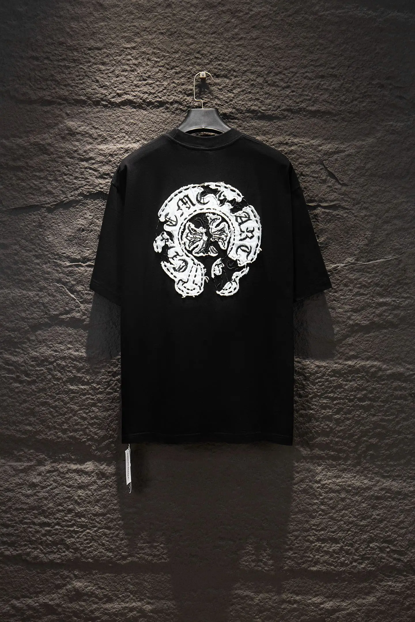 Embroidered Patch Oversized Cotton T-Shirt D13514953 — view 2