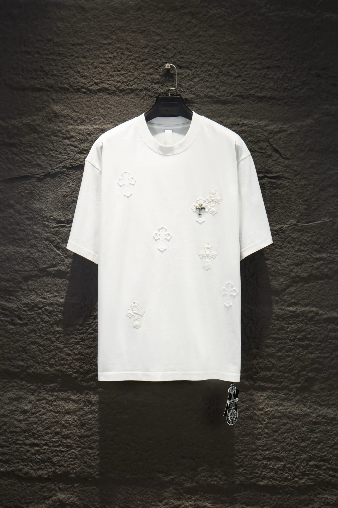 Oversized Cross Patch Embroidered T-Shirt D14514948