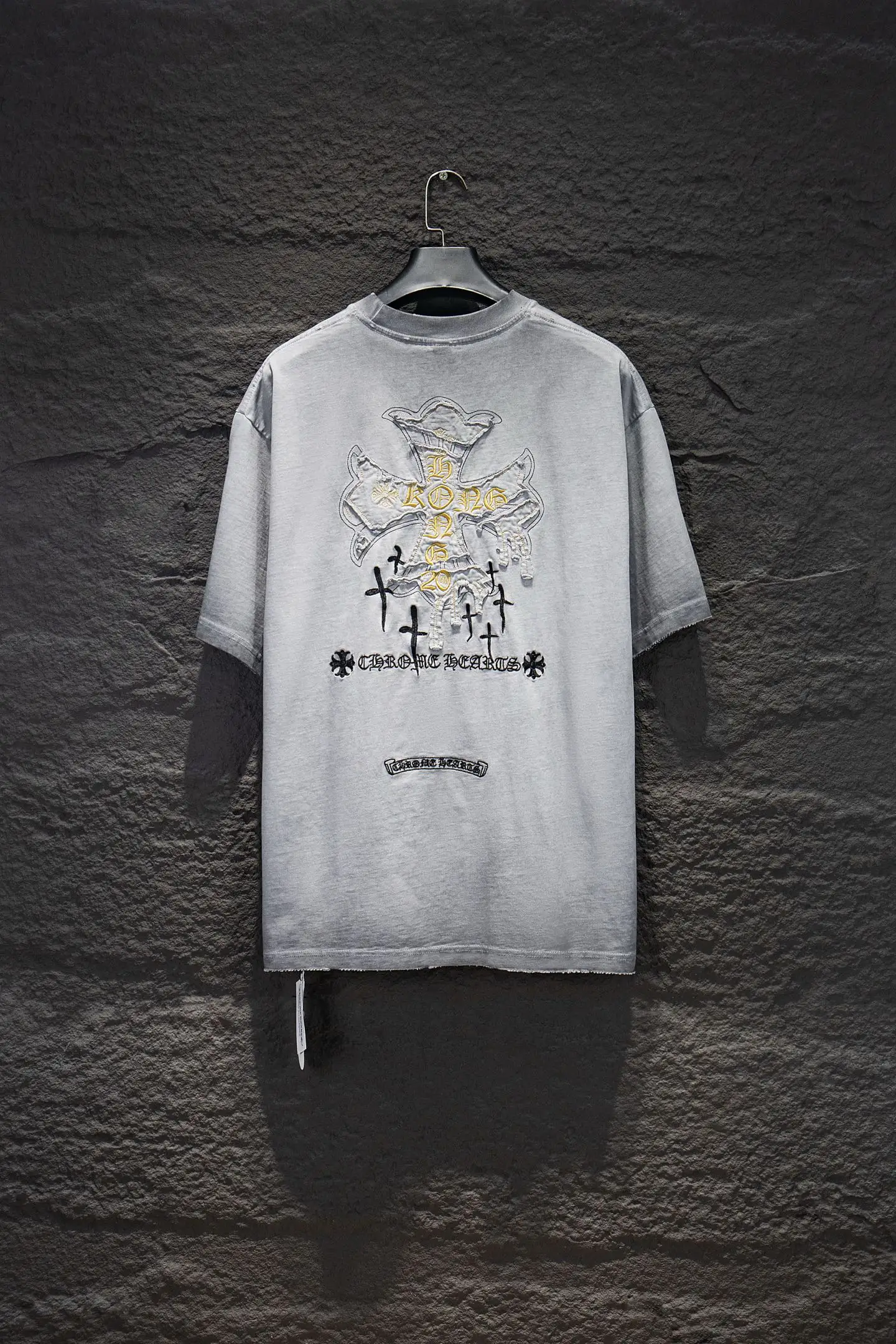 Oversized Distressed Embroidered T-Shirt D14514927 — view 2