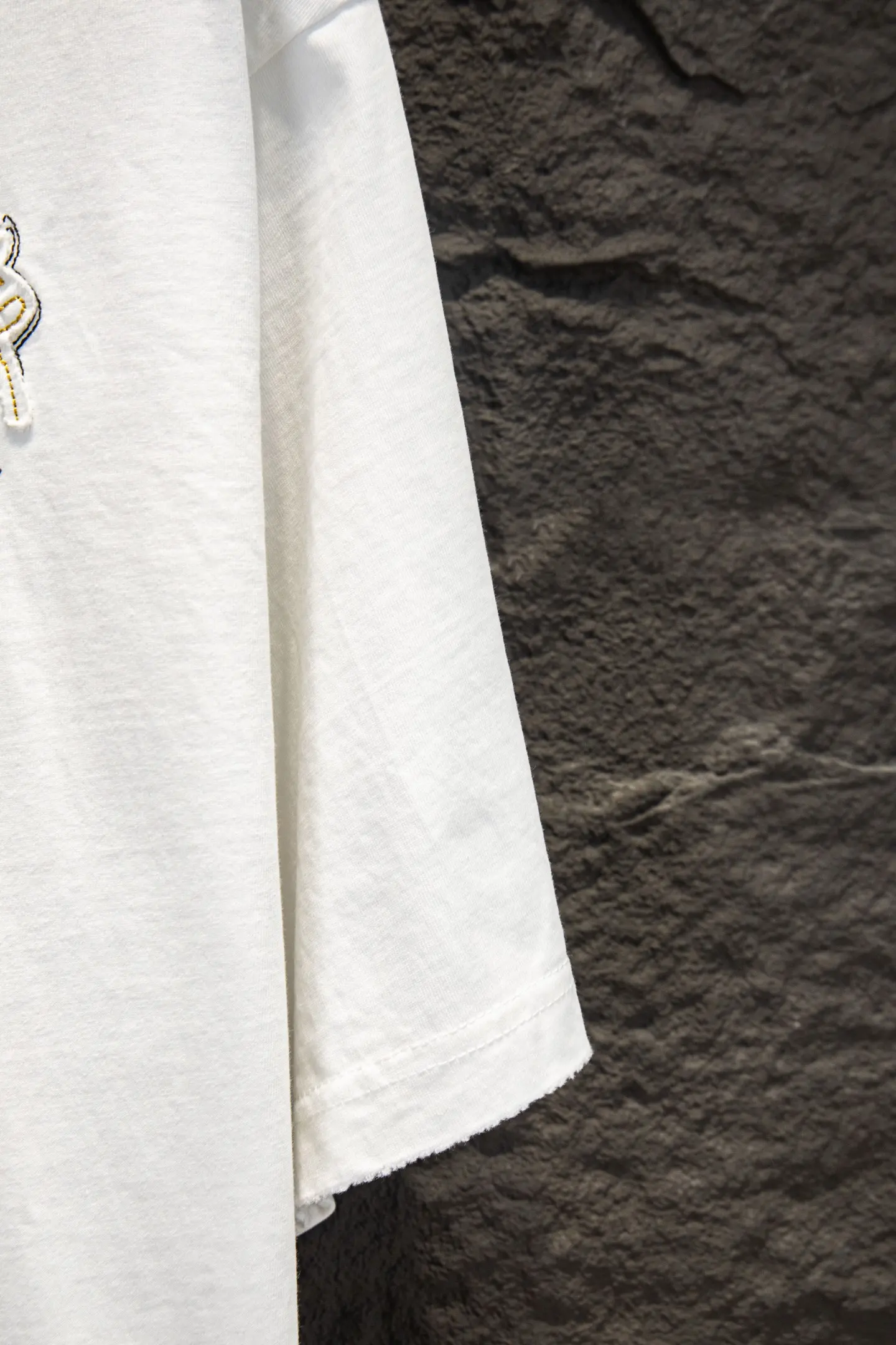 Embroidered Patch Oversized Cotton T-Shirt D14514928 — view 6