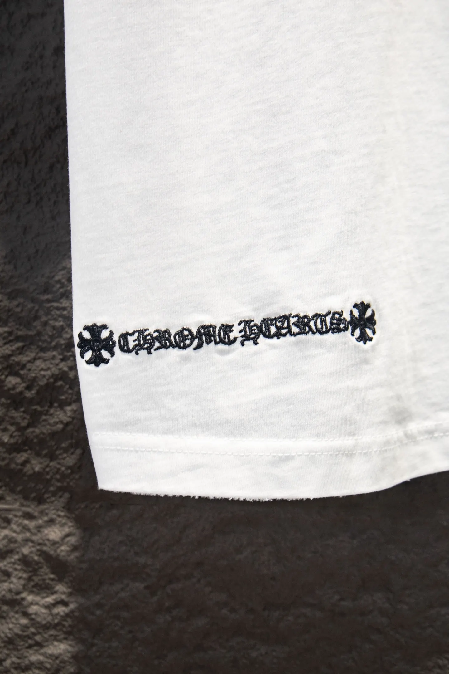 Embroidered Patch Oversized Cotton T-Shirt D14514928 — view 7