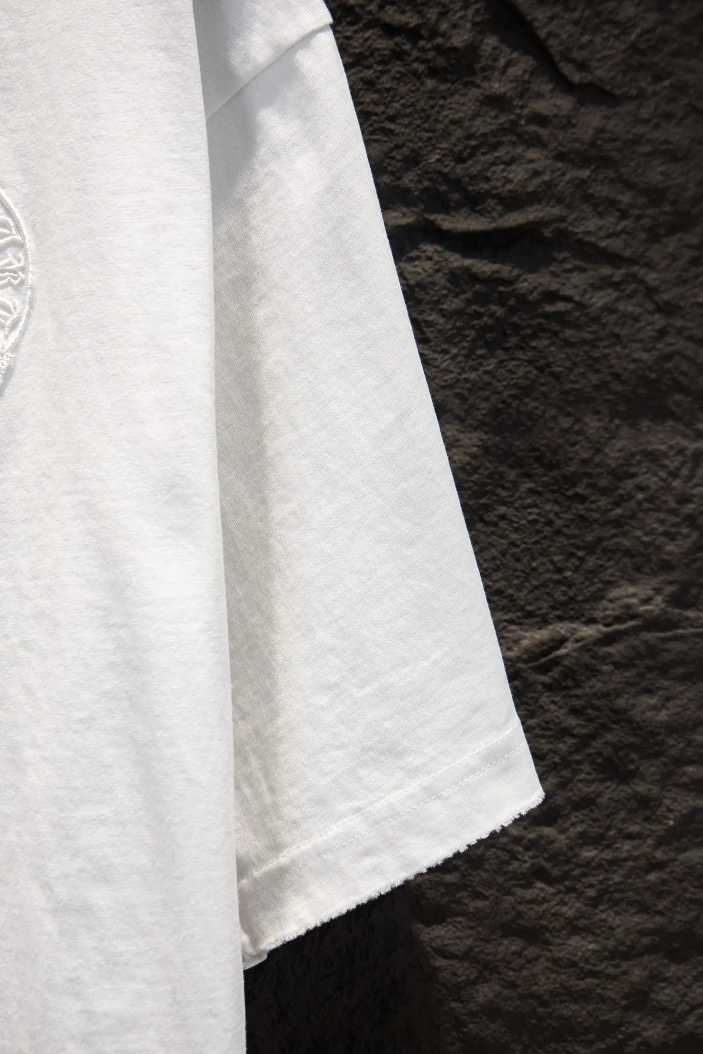 Embroidered Distressed Oversized T-Shirt D14515088 — view 7