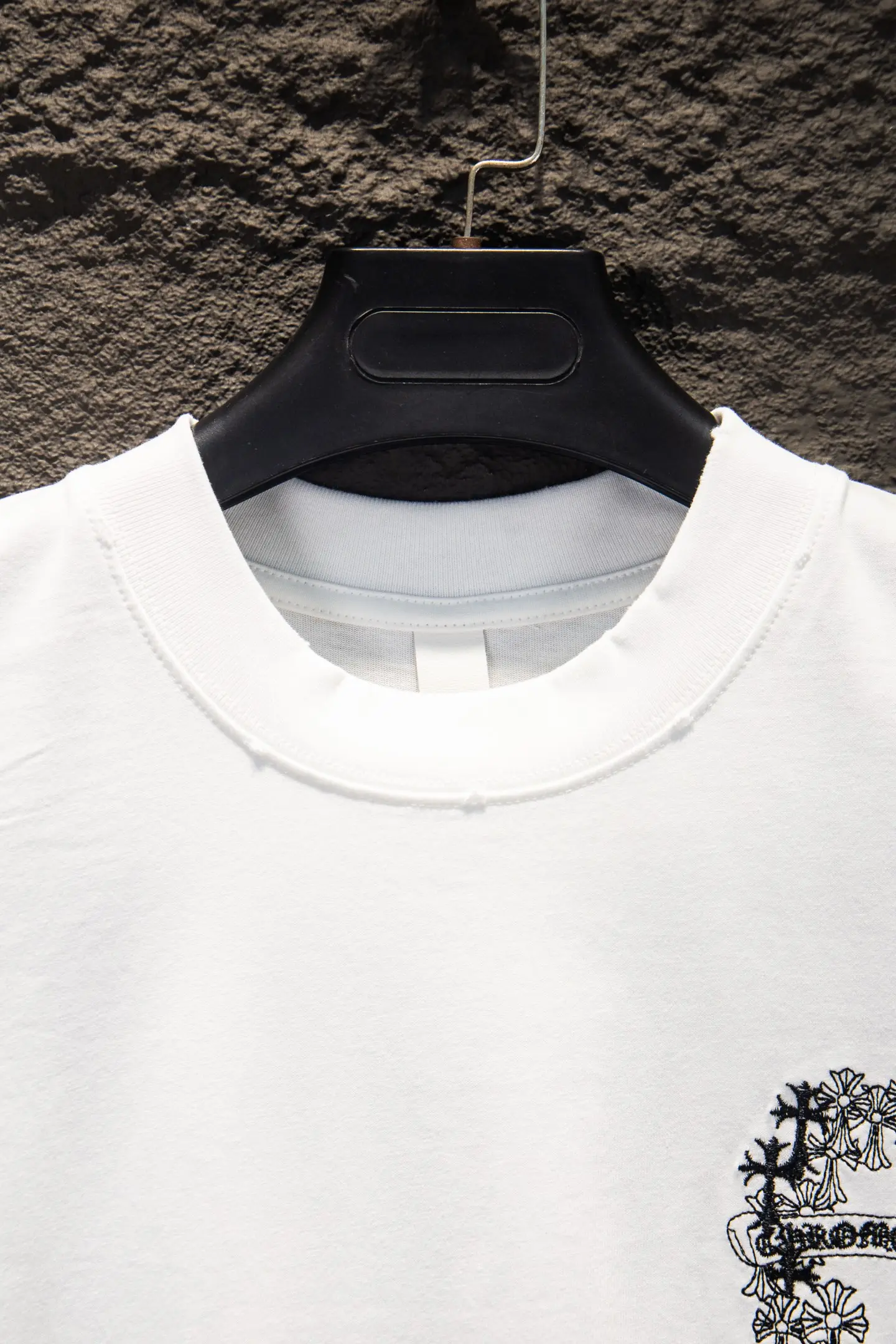 Distressed Embroidered Oversized Cotton T-Shirt D14515084 — view 3