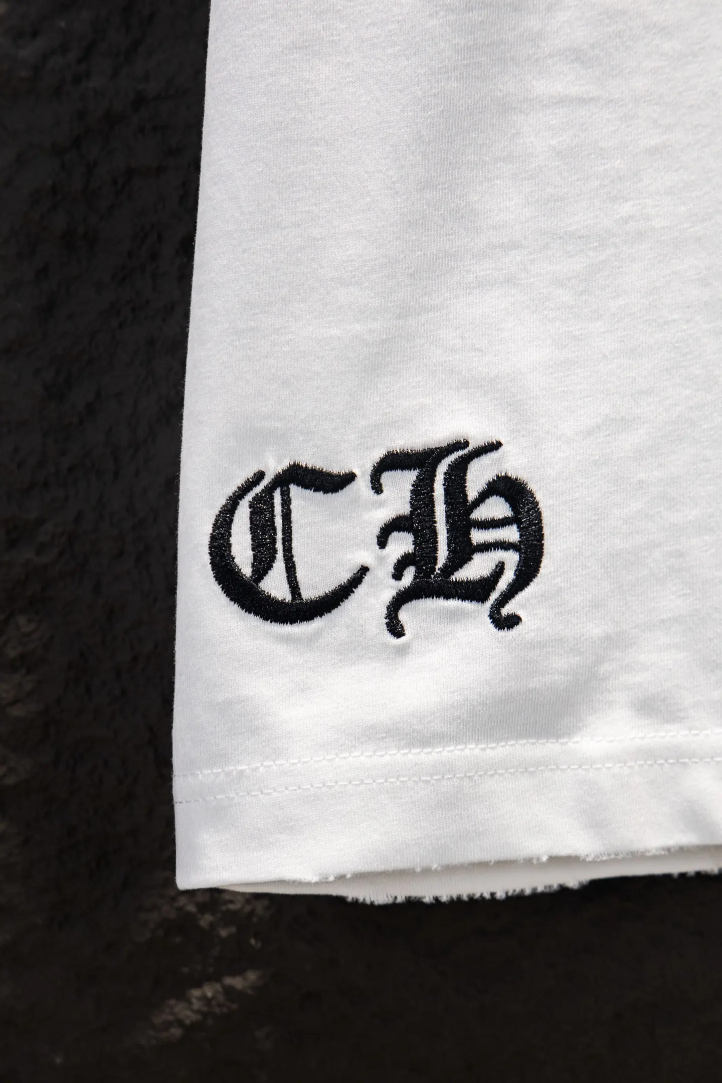 Distressed Embroidered Oversized Cotton T-Shirt D14515084 — view 7