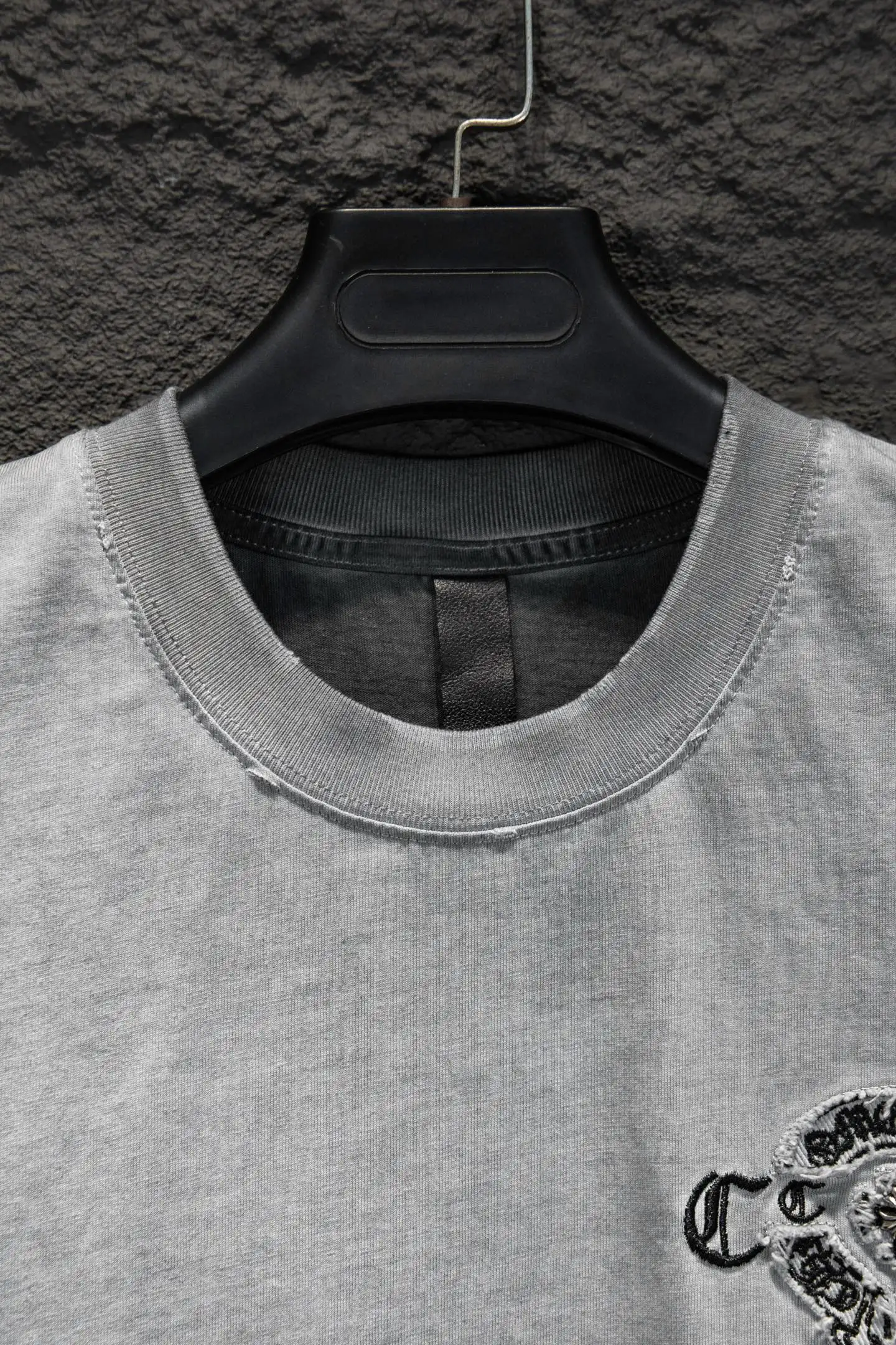 Embroidered Distressed Oversized T-Shirt D14515077 — view 3