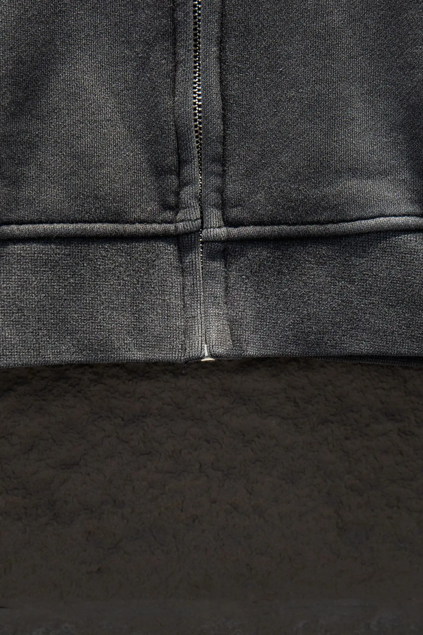 Logo-Print Washed Cotton Zip-Up Hoodie D23522908 — view 9
