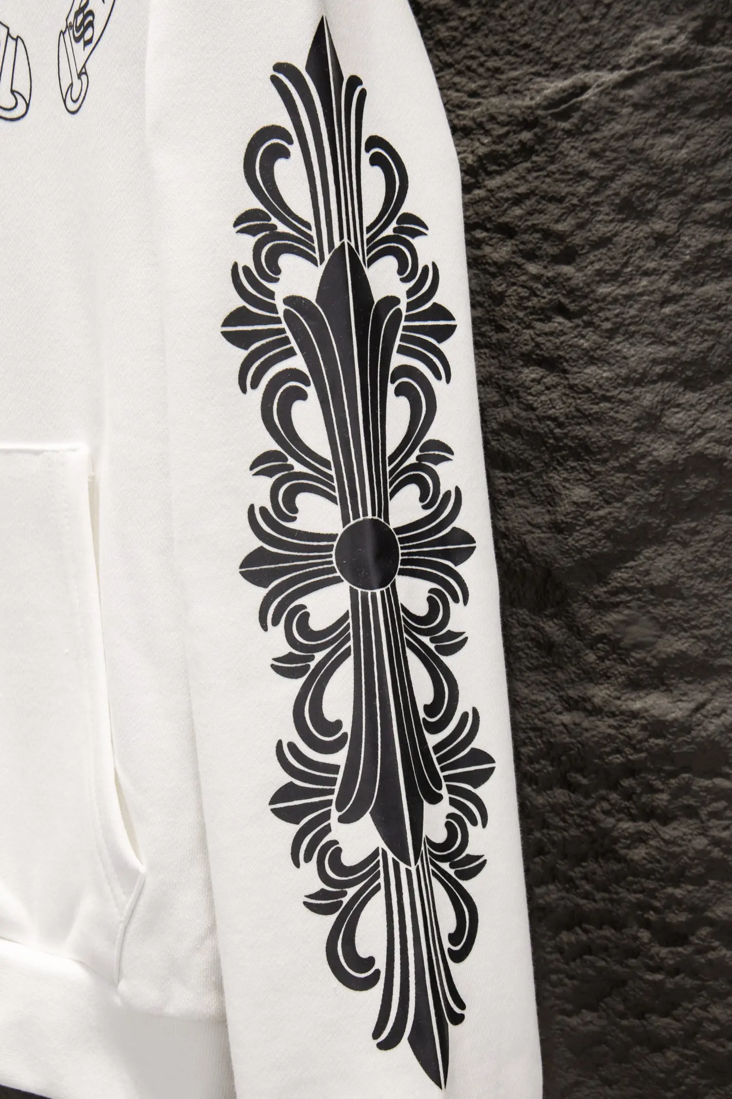 Logo-Print Oversized Cotton-Fleece Hoodie D20522942 — view 6