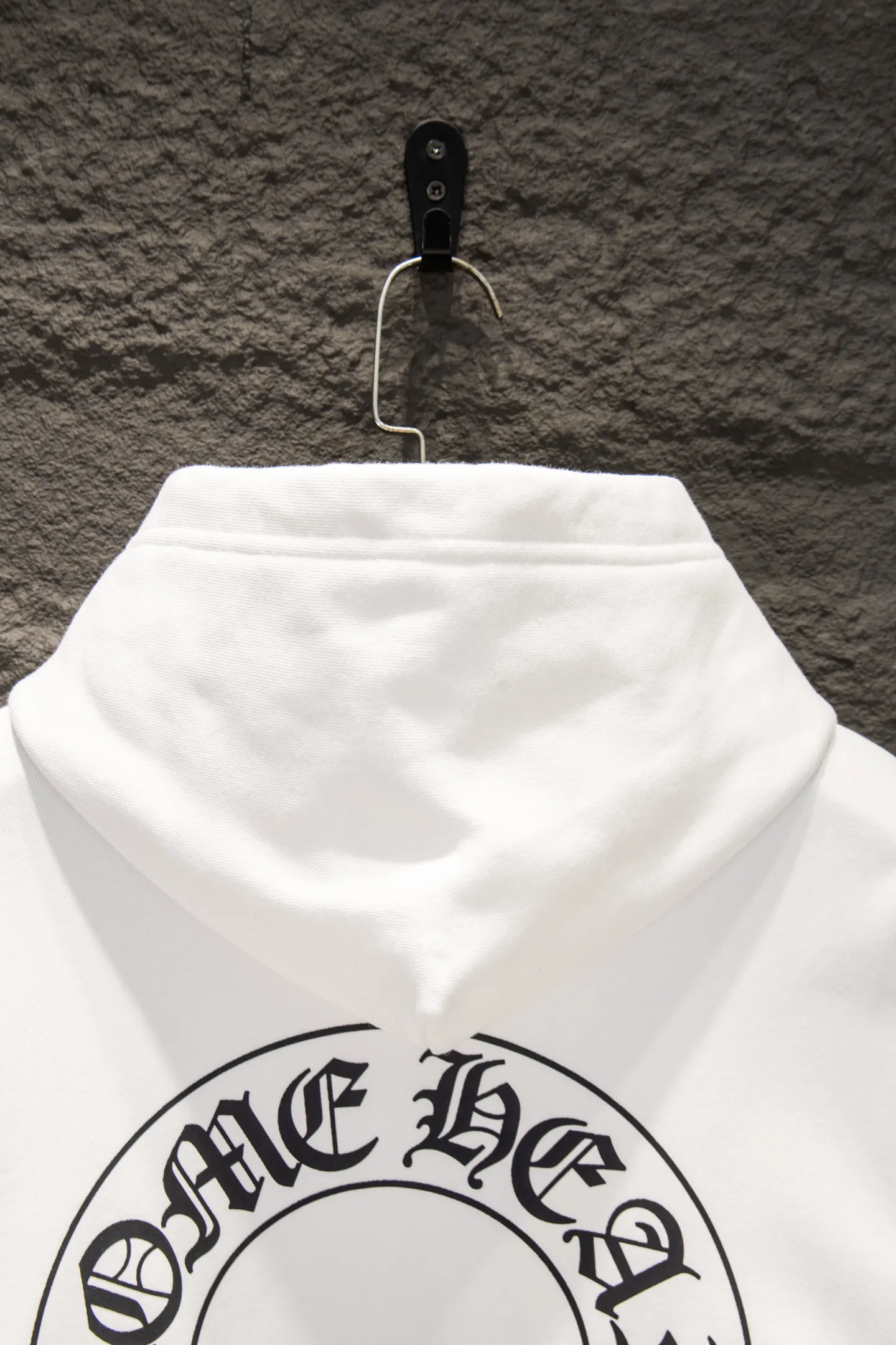 Logo-Print Oversized Cotton-Fleece Hoodie D20522942 — view 7